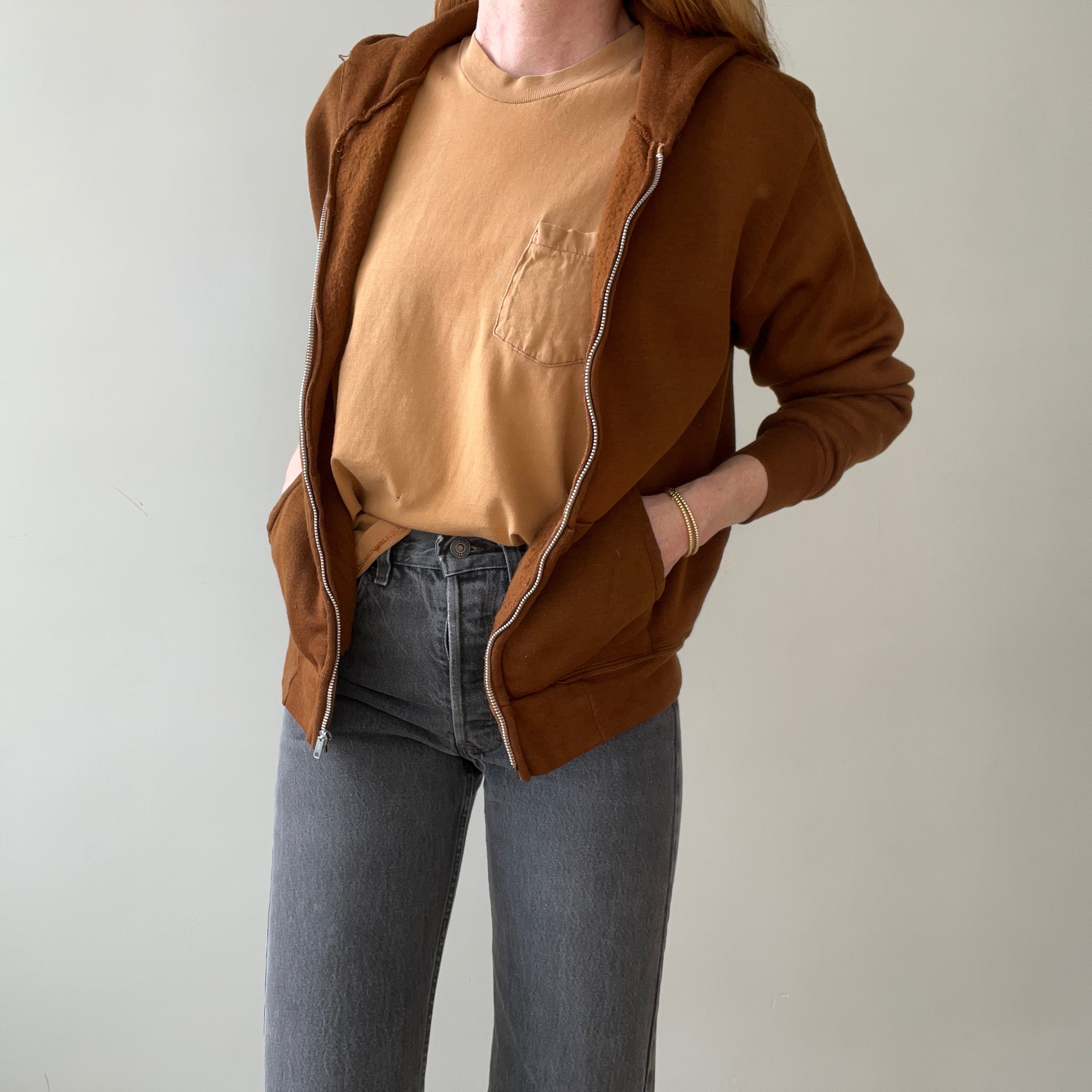 00s Heavy Weight Blank Black Sweatshirt par FOTL - Structuré