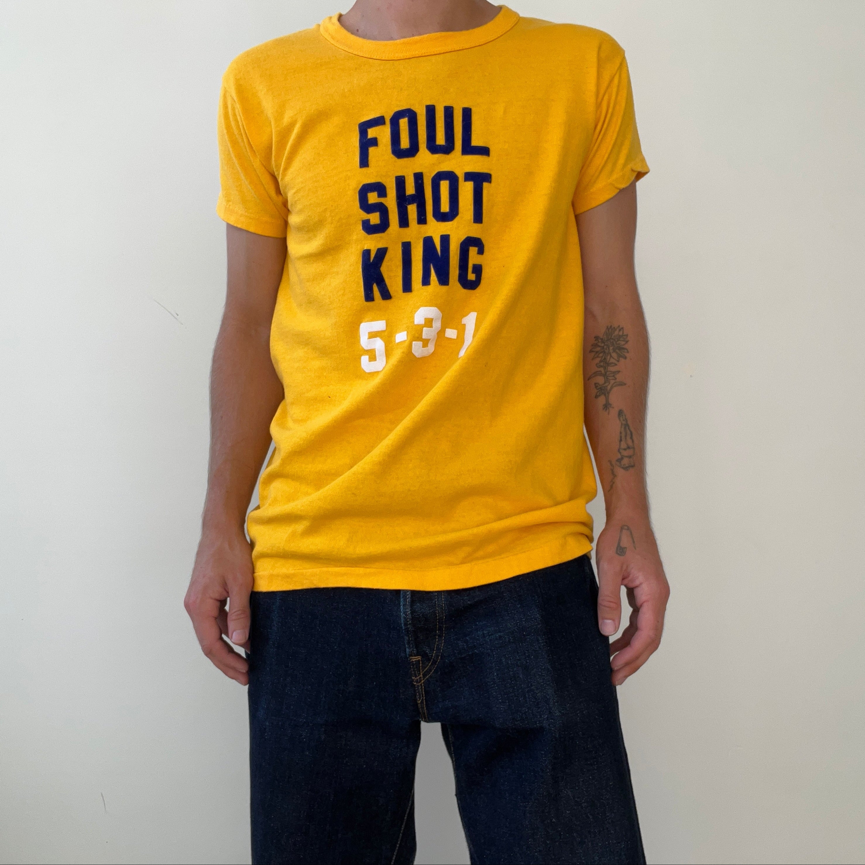 1970s/80s Yellow Foul Shot King Flock Print T Shirt