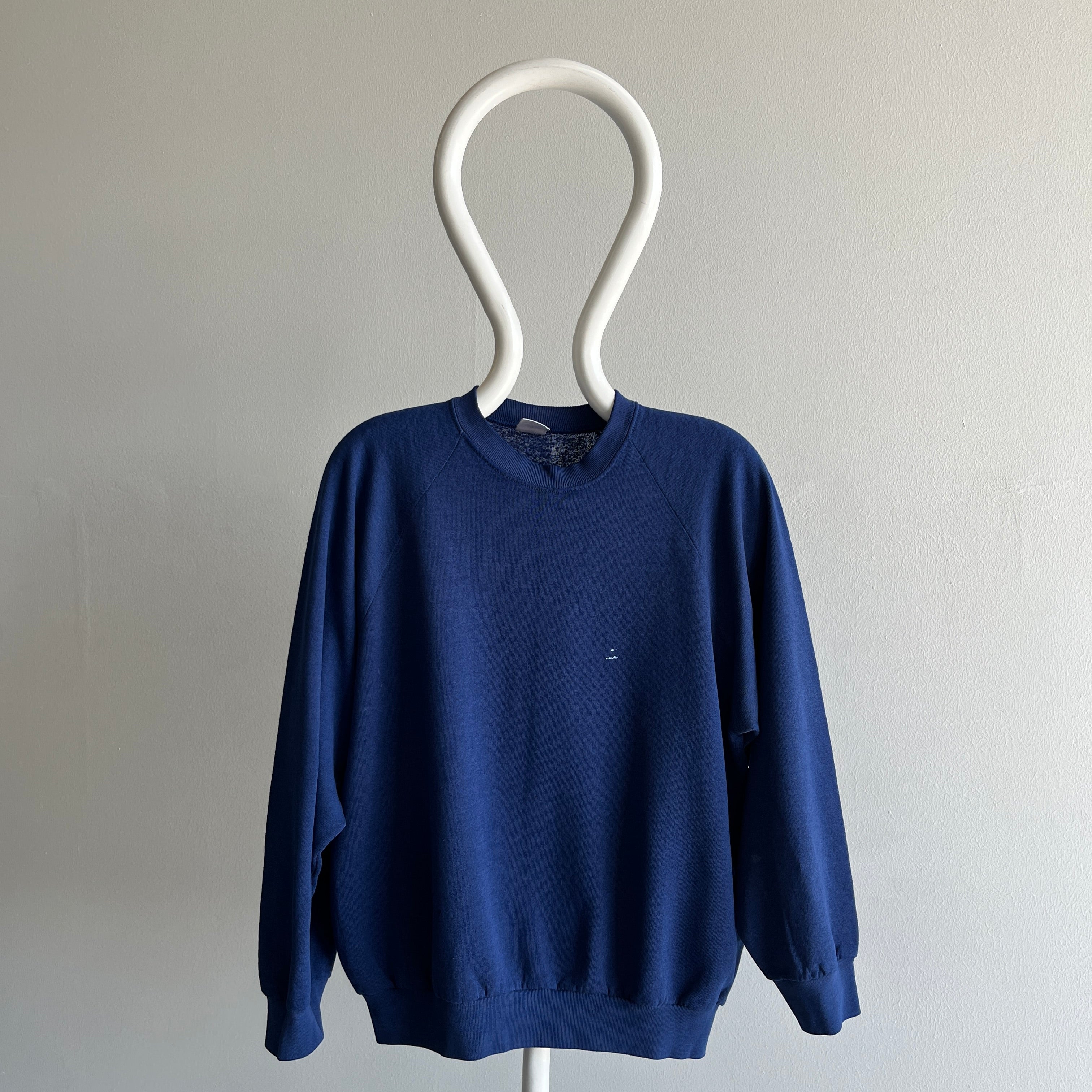 1980s Thin and Slouchy Blank Navy Raglan Sweatshirt