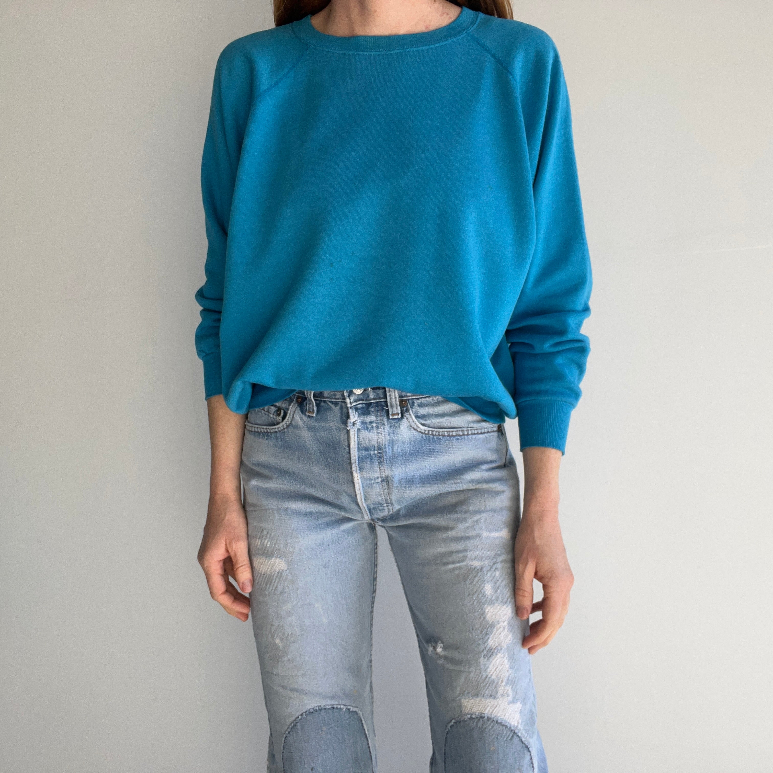 1980s Slouchy Teal/Turquoise Raglan Sweatshirt