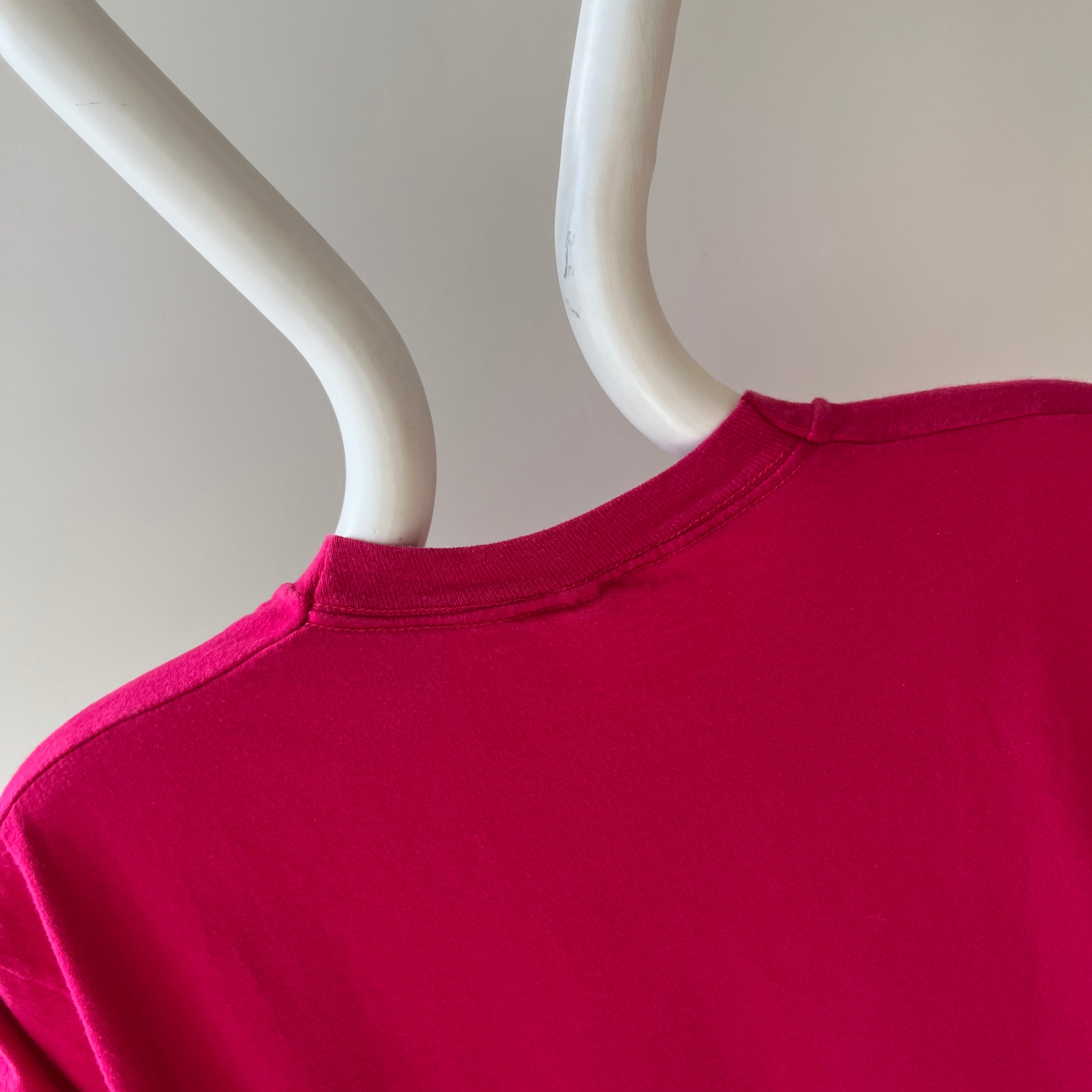 1980s Hot Pink Pocket T-Shirt with Part of The Seam out - FOTL