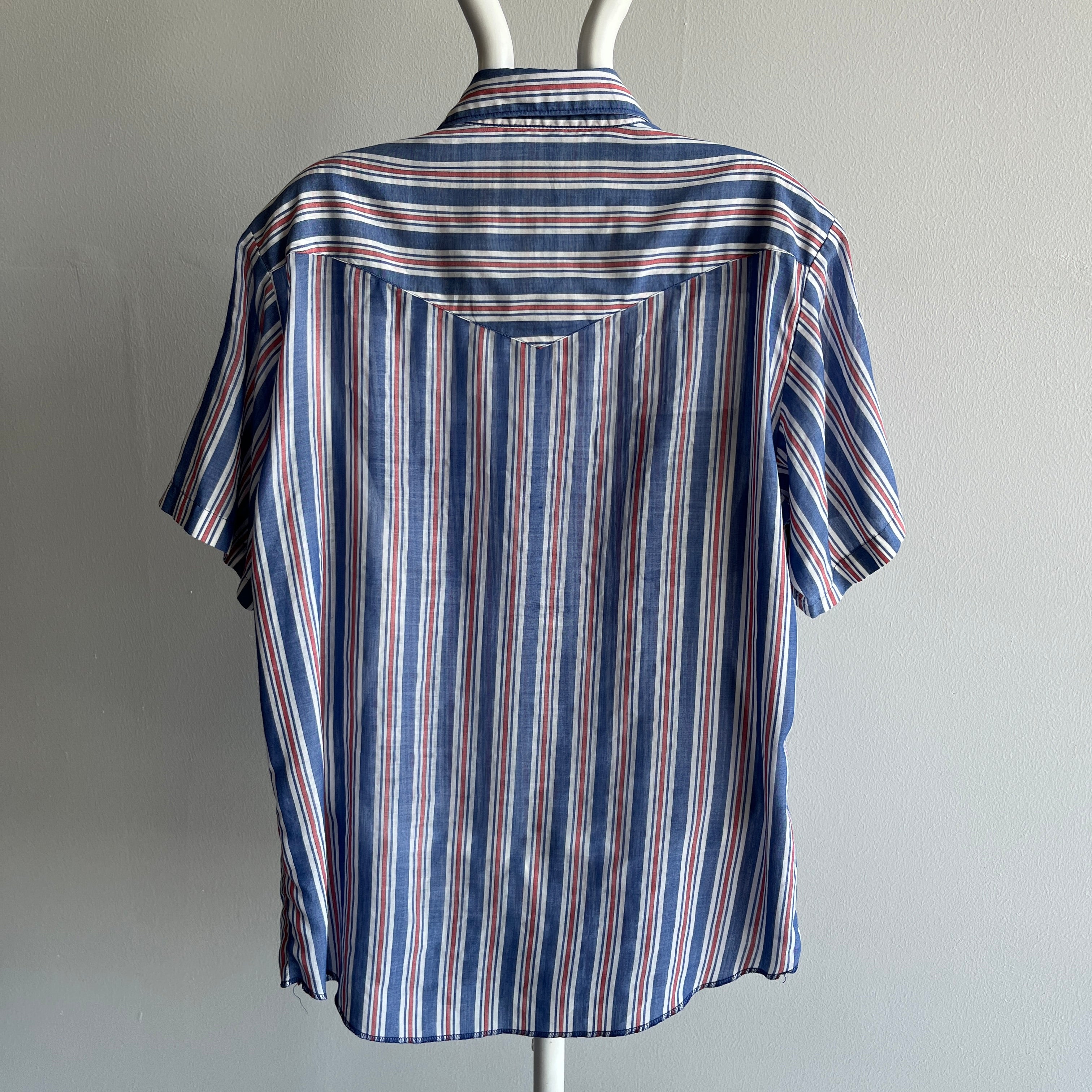 1980s Short Sleeve Cowboy Snap Front Lightweight Shirt