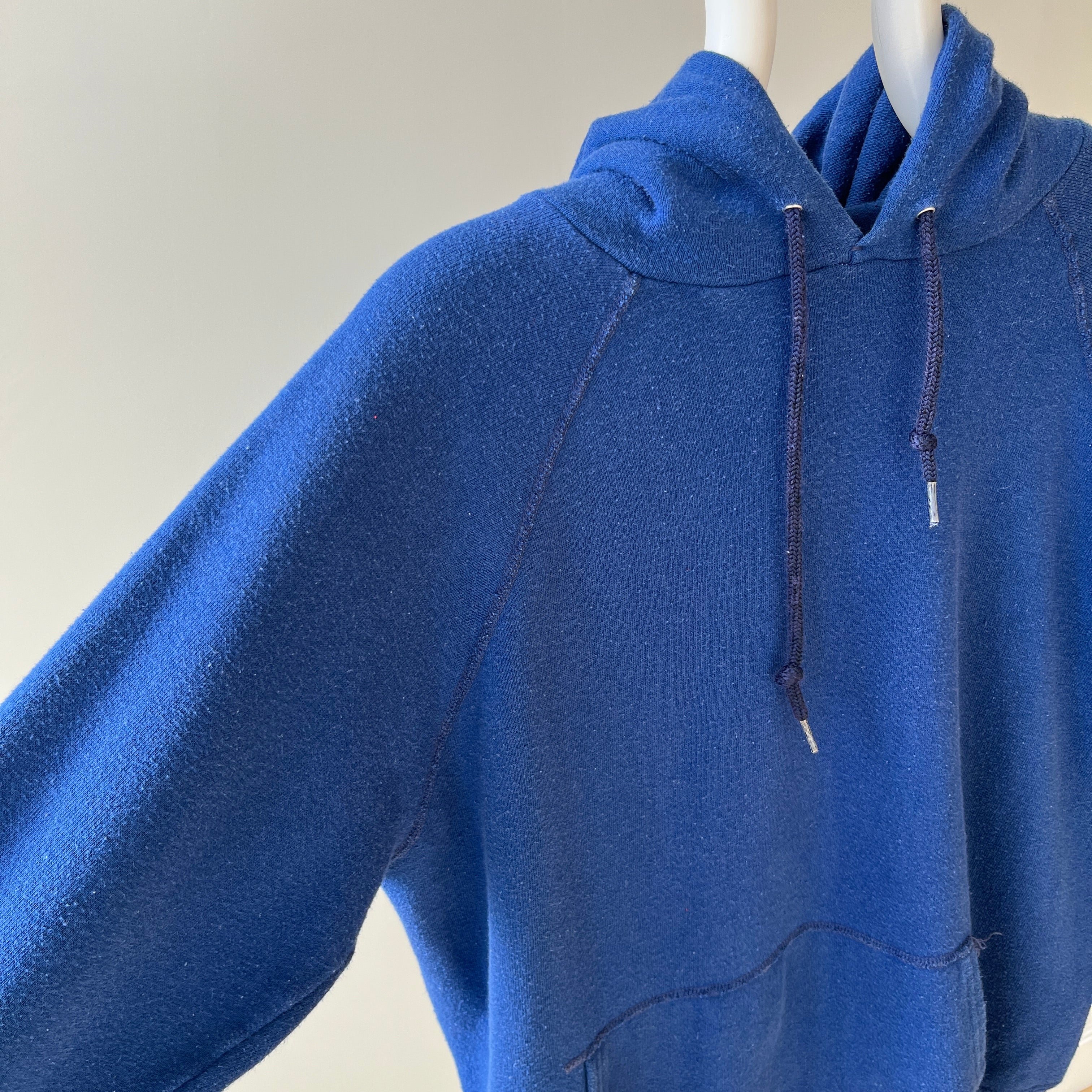 1980s SOft and luxurious Navy Hoodie - !!!!