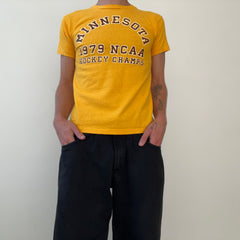 1979 Minnesota NCAA Hockey Champs T Shirt !!! Collectible