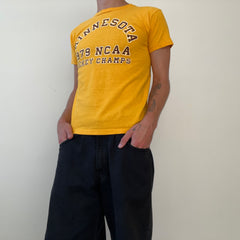 1979 Minnesota NCAA Hockey Champs T Shirt !!! Collectible