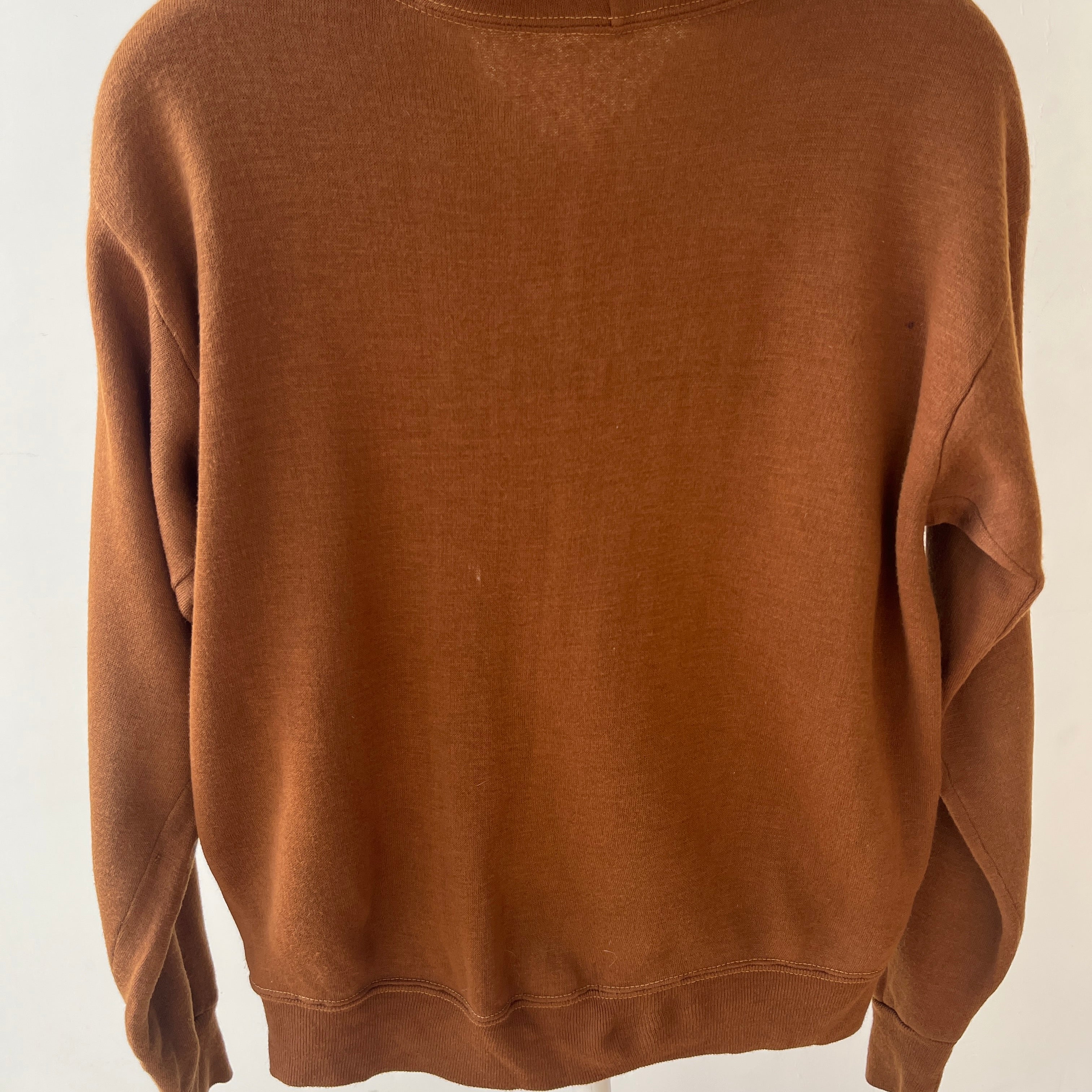 00s Heavy Weight Blank Black Sweatshirt par FOTL - Structuré