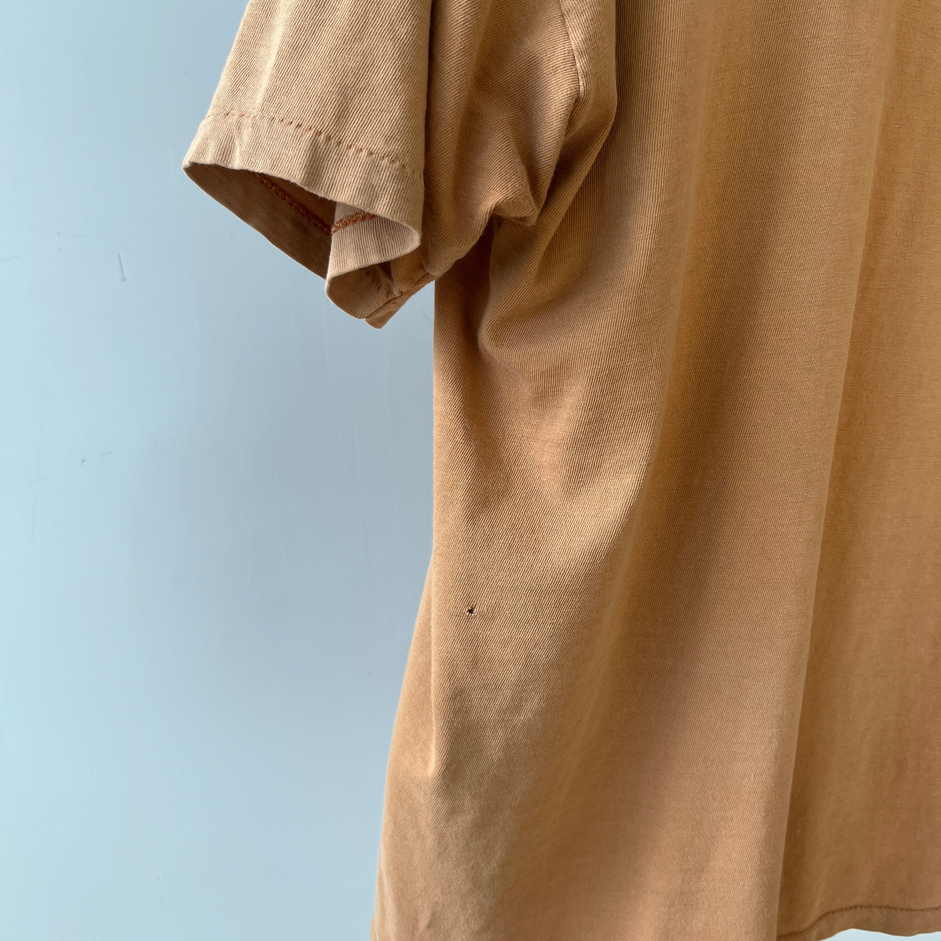 T-shirt teinté de peinture noire vierge des années 00