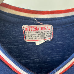 T-shirt teinté de peinture noire vierge des années 00