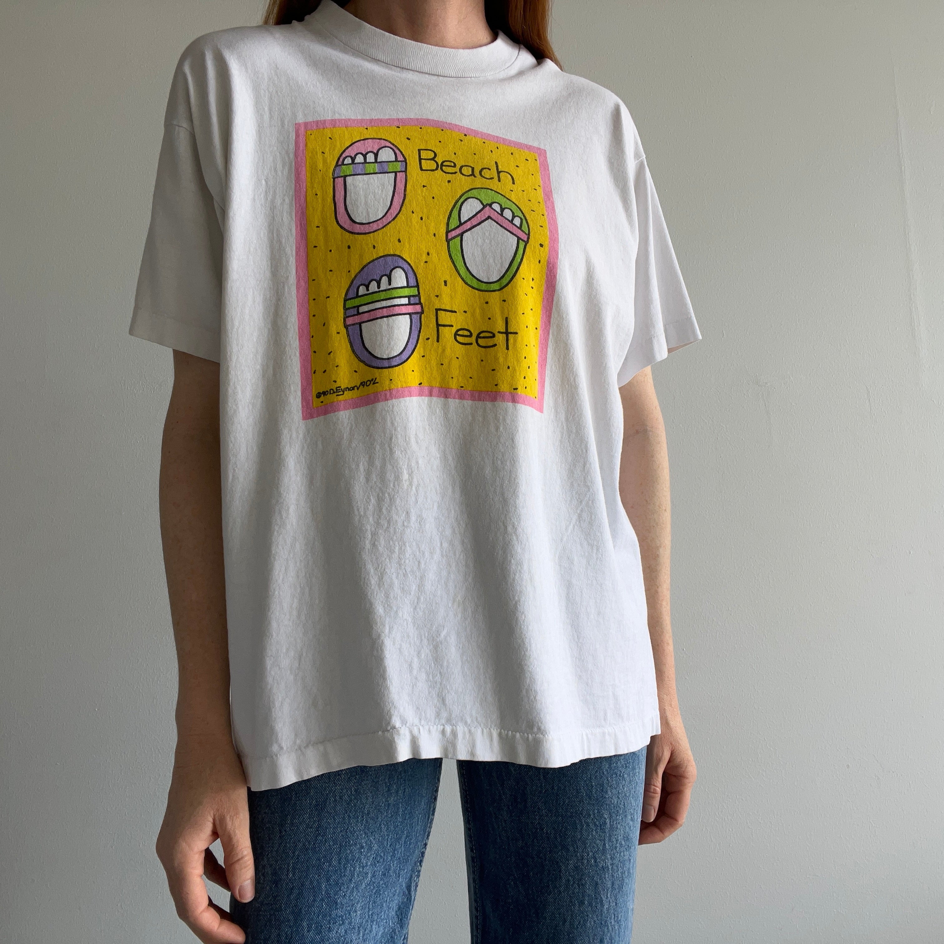1990 Beach Feet Nicely Thinned Out Cotton T-Shirt