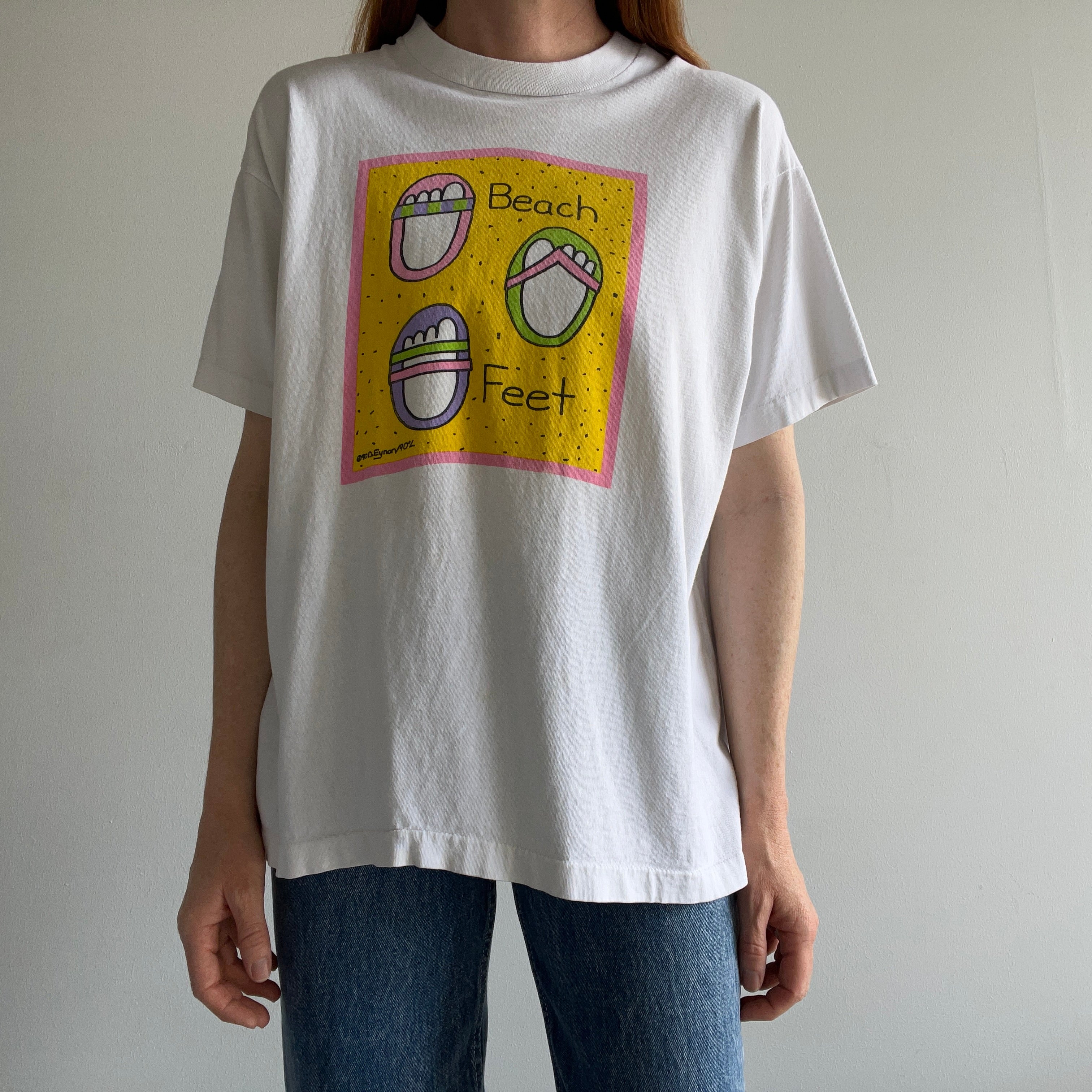 1990 Beach Feet Nicely Thinned Out Cotton T-Shirt