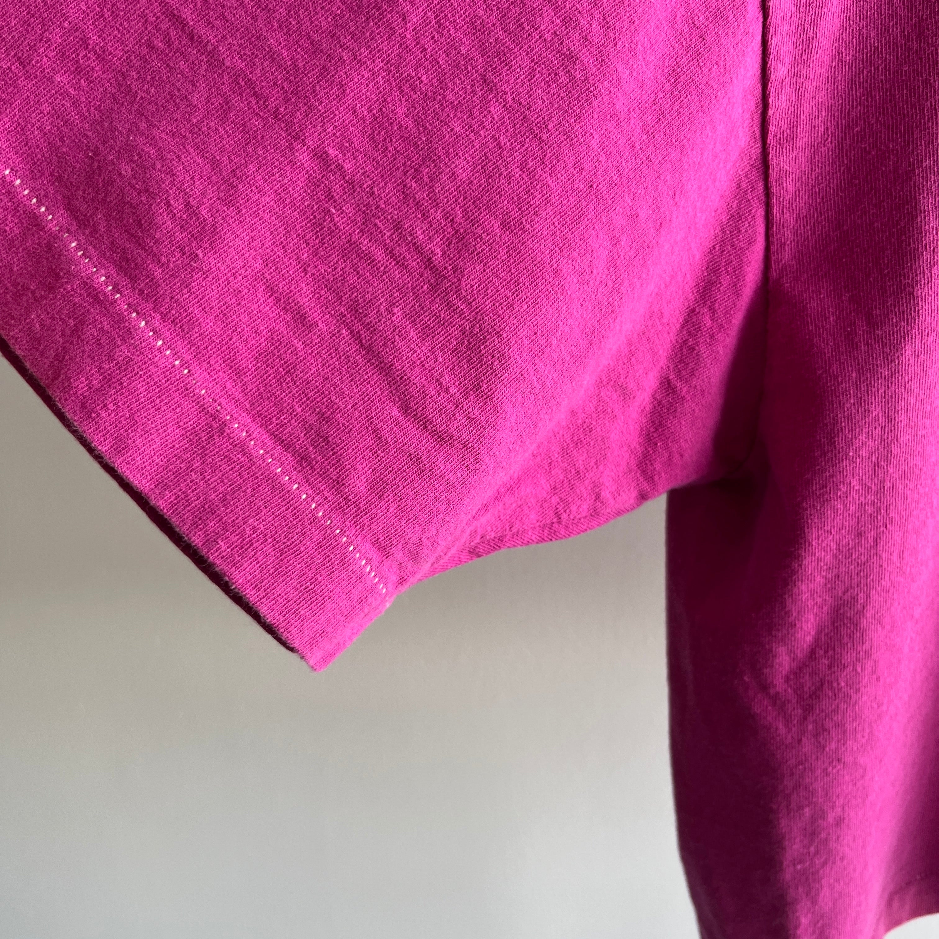 1980s Hot Pink Cotton Crop Top T-Shirt with White Contrast Stitching - Swoon