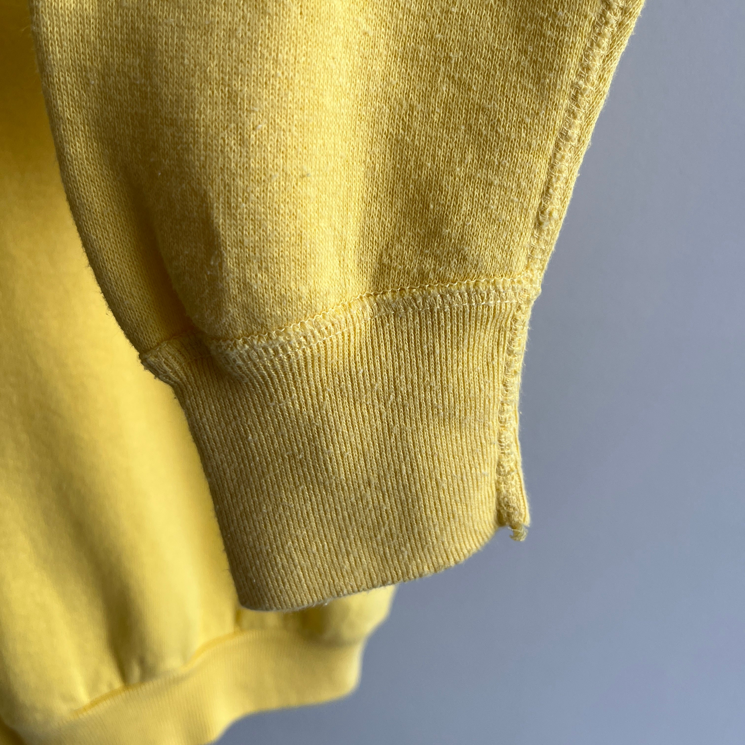 1980s Buttery Yellow Sweatshirt - !!!!!