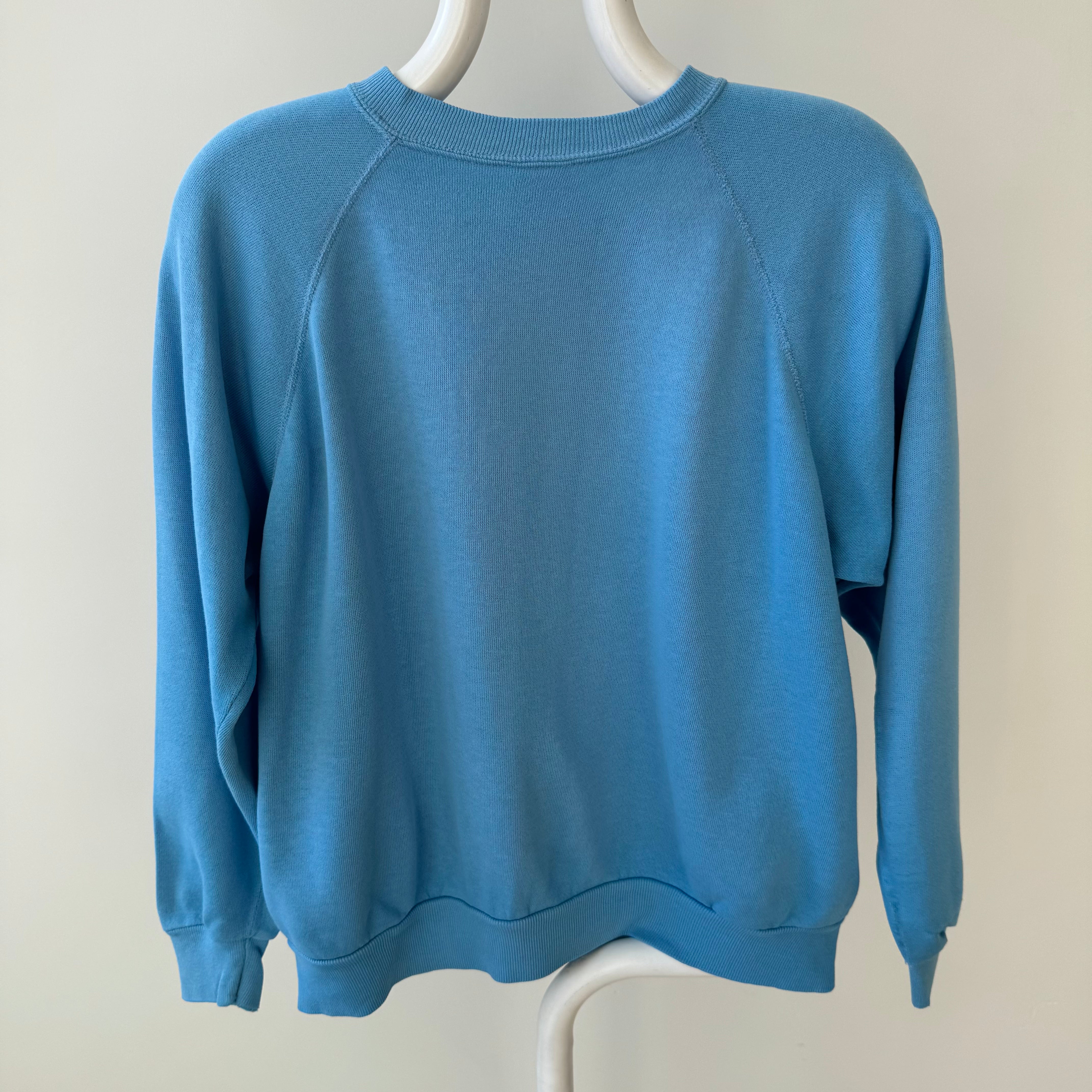 1970/80s Thin and Slouchy Sky Blue Sweatshirt - !!!!