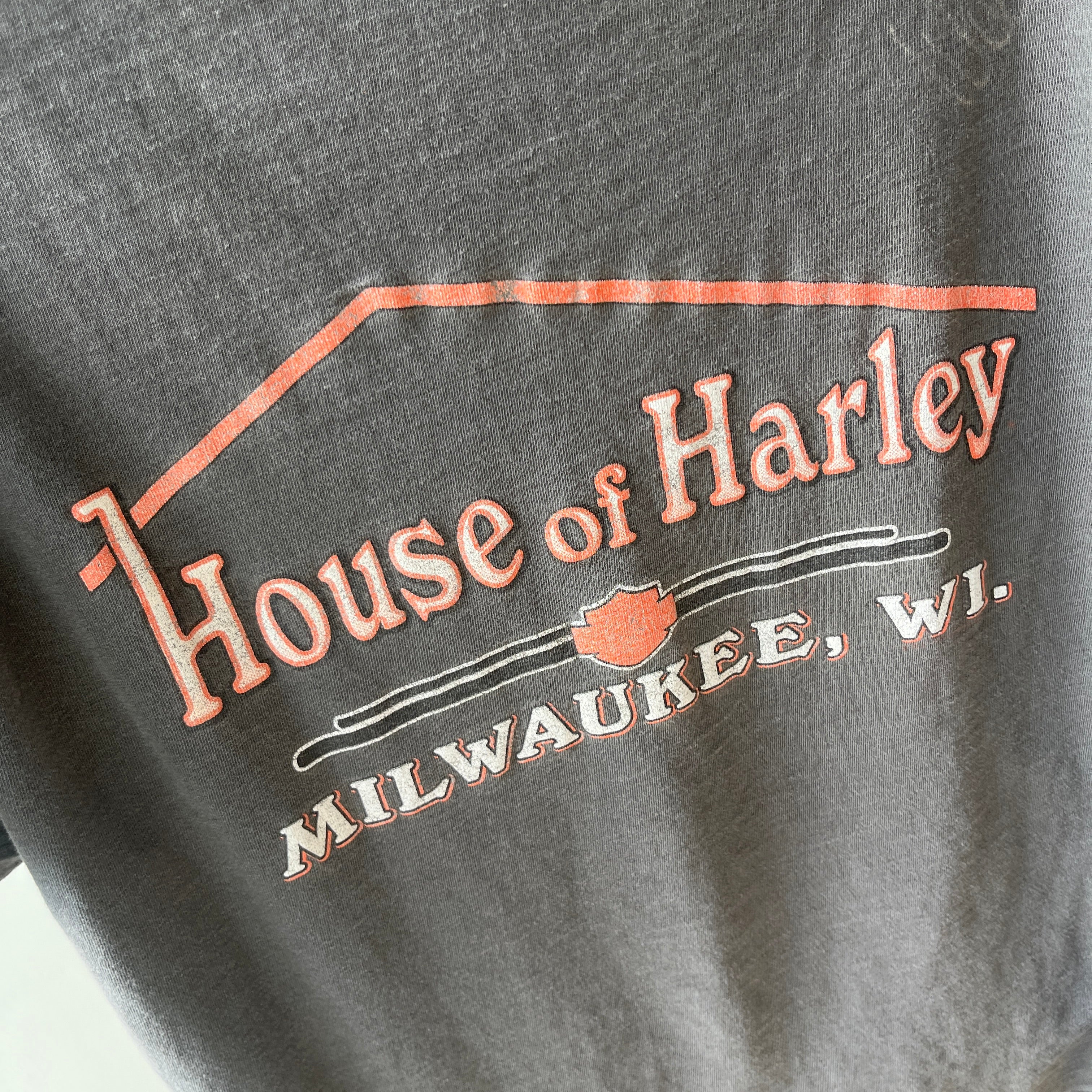 1980/90s !!!! Perfectly Tattered, Torn and Worn Harley Front and Back Pocket T-Shirt - THIS. IS. RAD.