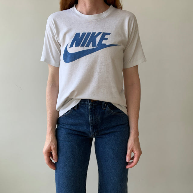 1987 Nike T-Shirt - Paper Thin!