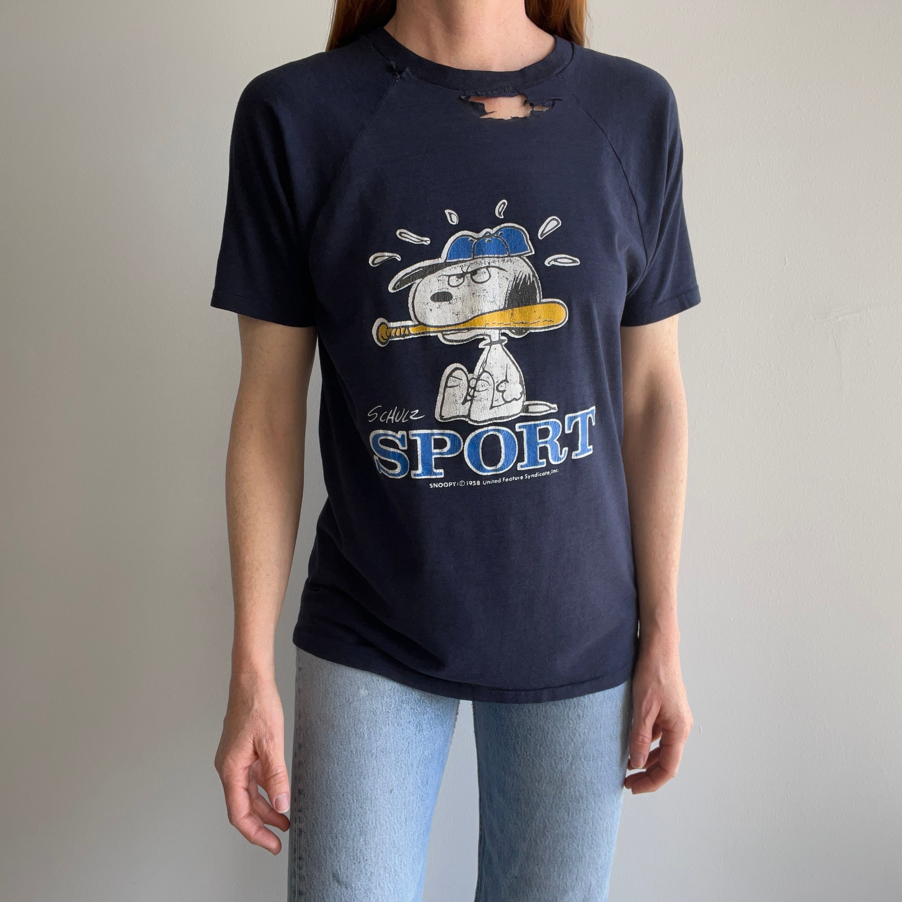 1970s Snoopy Sports Tattered and Torn Baseball Short-sleeve T-Shirt