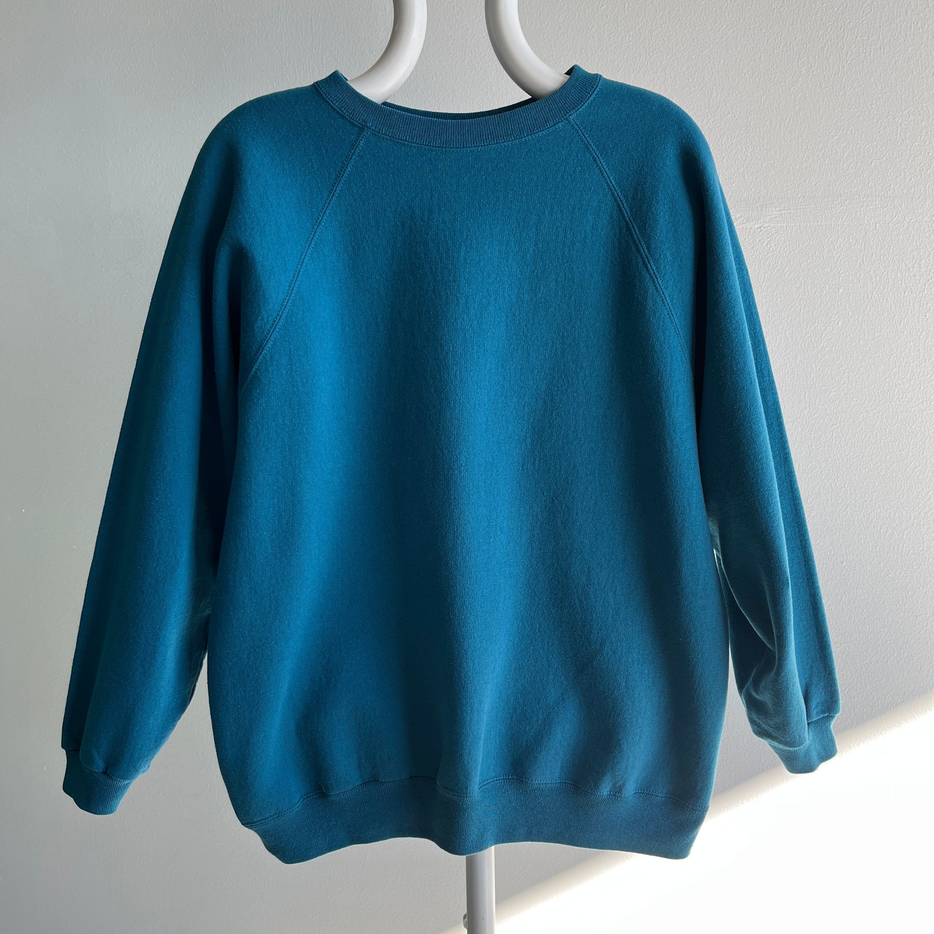 1980s Teal Sweatshirt with Great Dimensions
