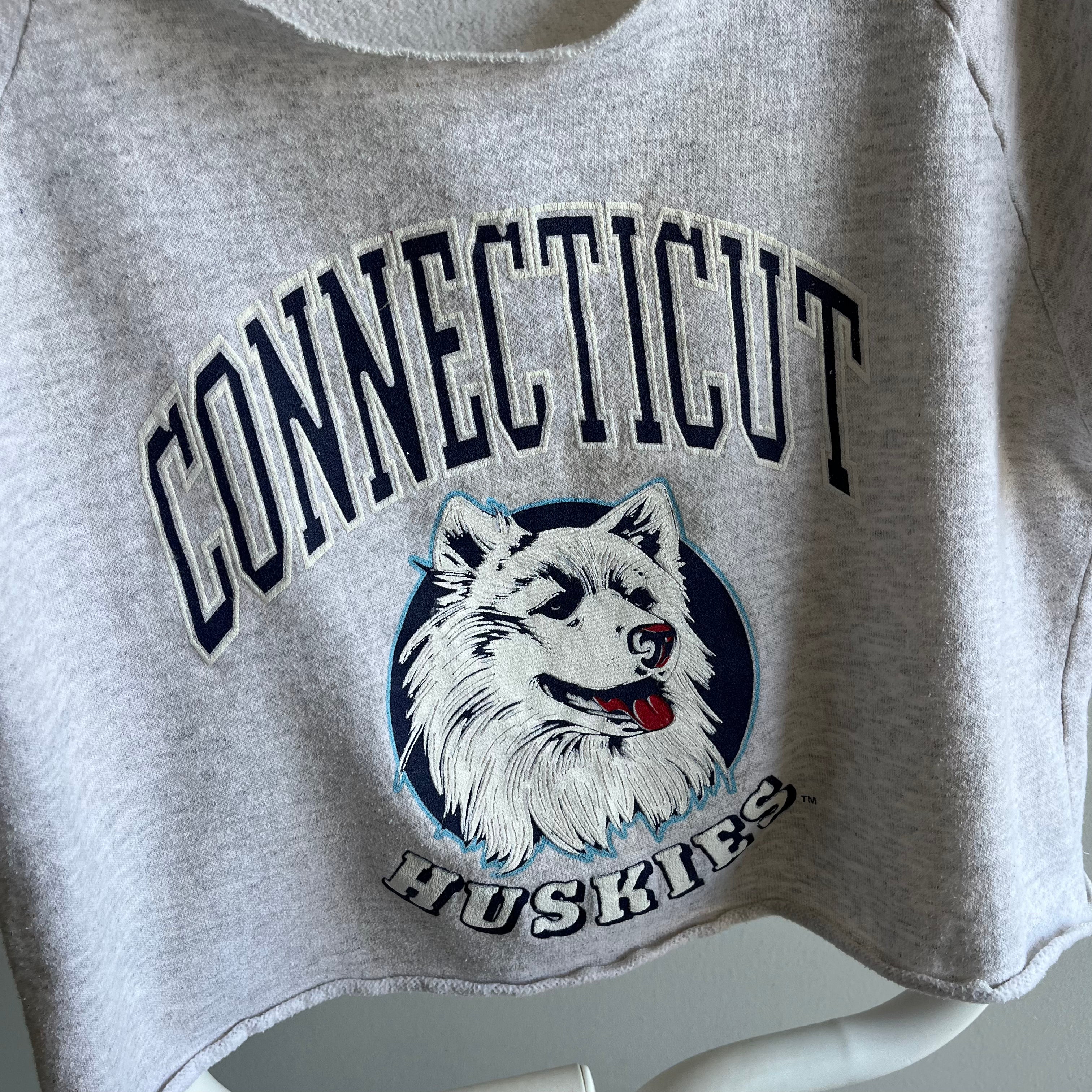 1980s Connecticut Huskies Muscle Warm Up