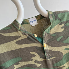 1980s Duofold Super soft camo Thermal Henley with Mismatching Buttons