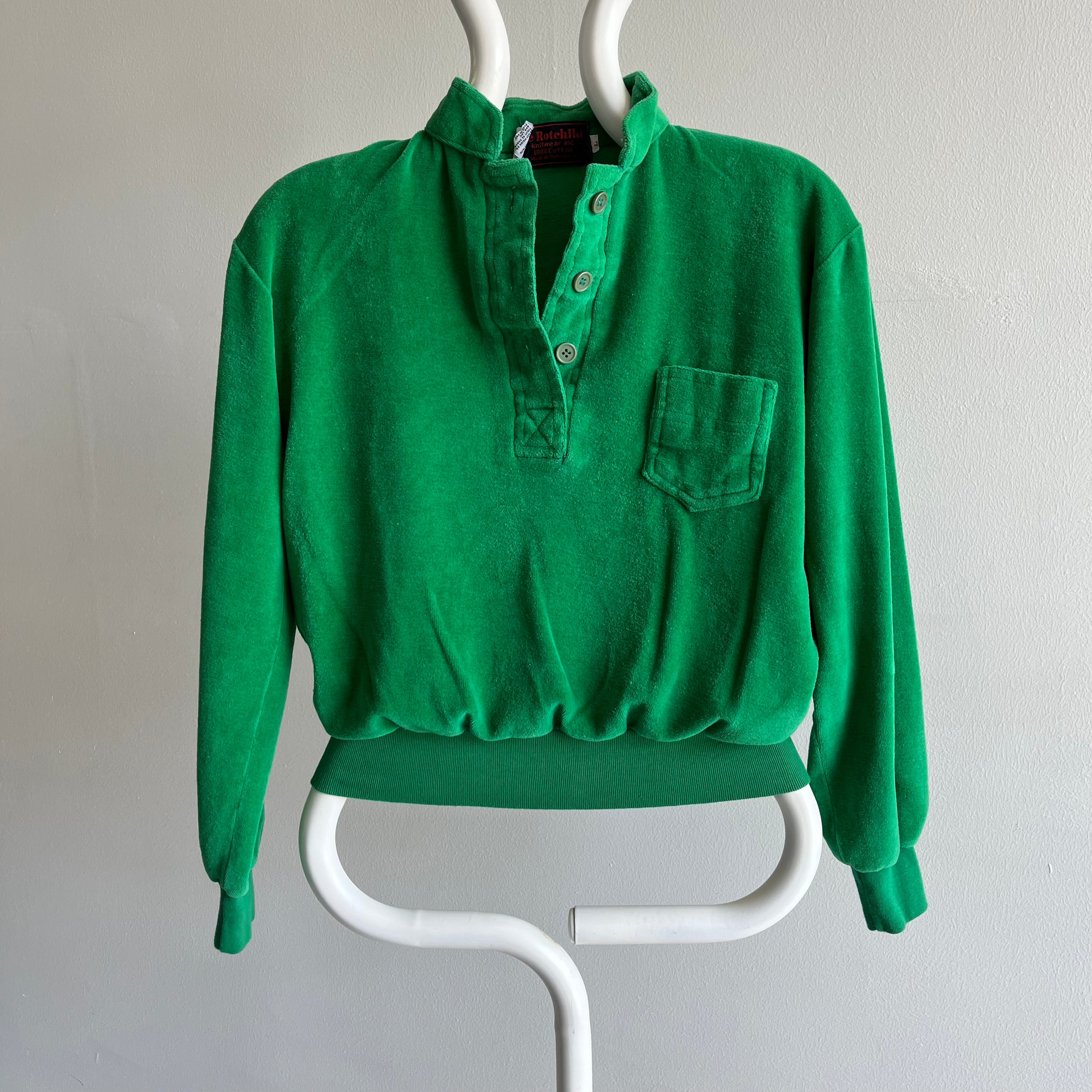 1970s Kelly Green Mock Neck Henley 100% Cotton (Velour) Long Sleeve Shirt