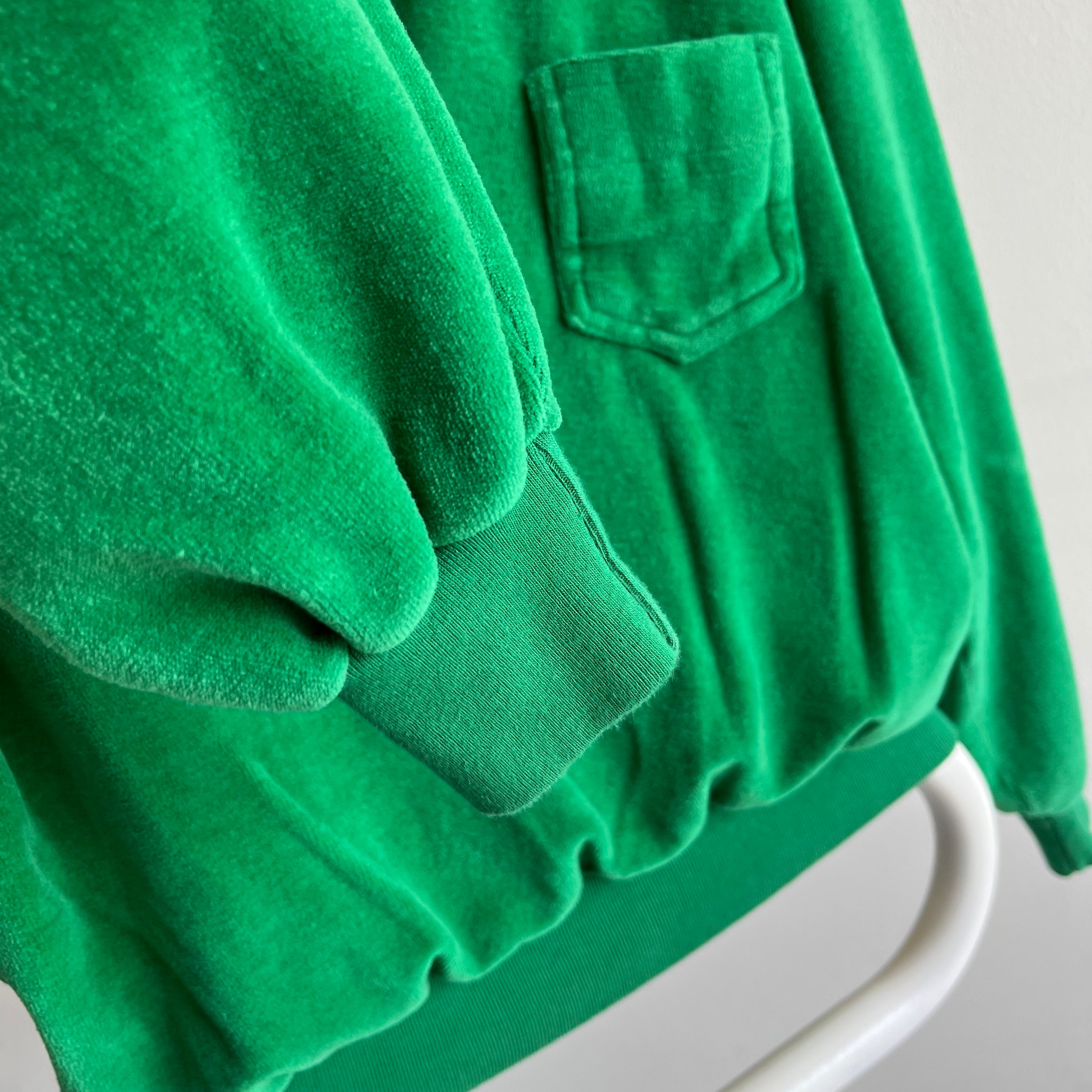 1970s Kelly Green Mock Neck Henley 100% Cotton (Velour) Long Sleeve Shirt