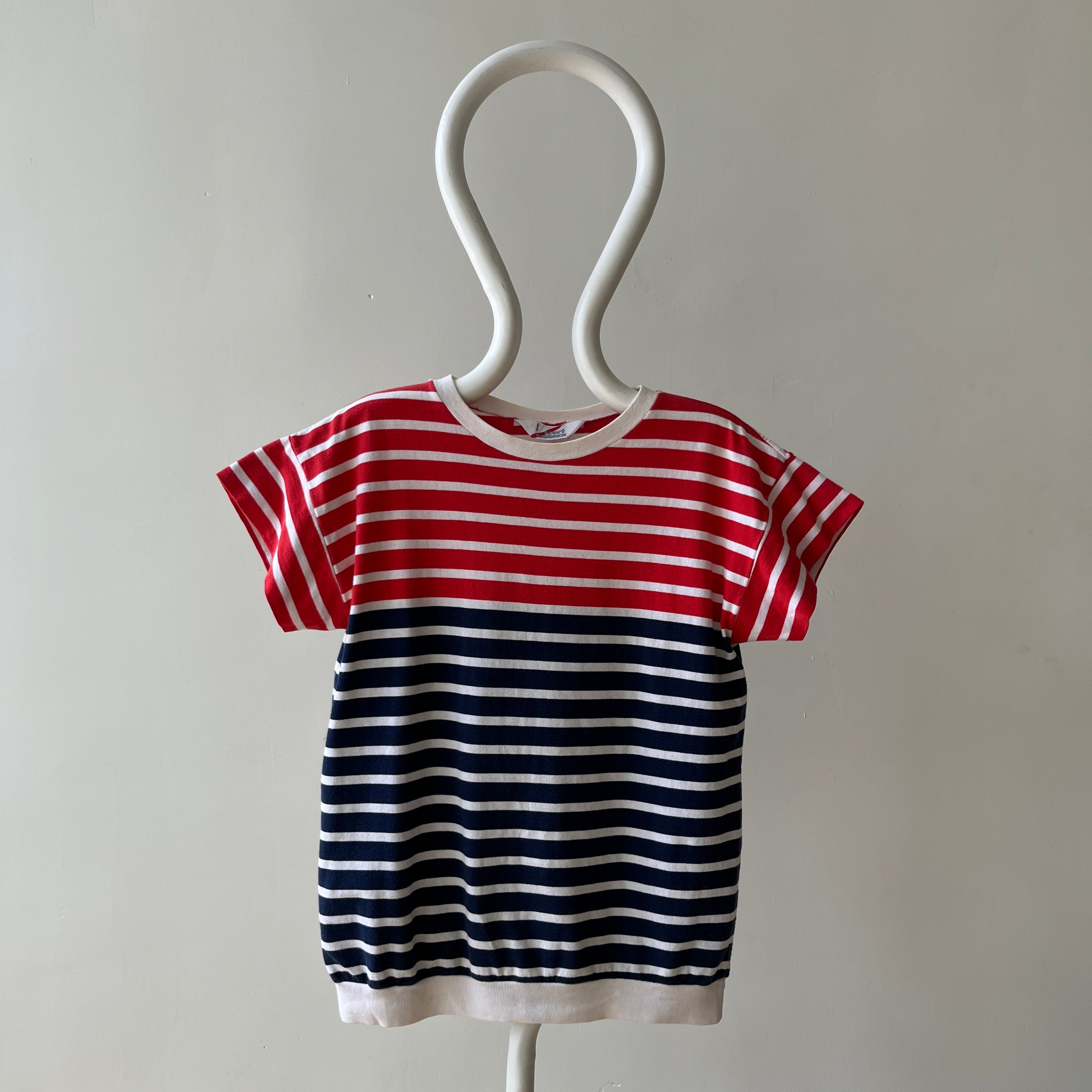 T-shirt teinté de peinture noire vierge des années 00