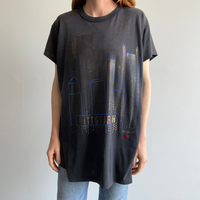 1980s Pittsburg Slouchy Cityscape Tourist T-Shirt