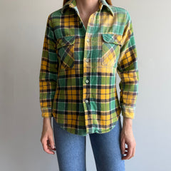 1970s Cool Sun Faded Shoulder Green and Yellow Cotton Flannel (Smaller Size)