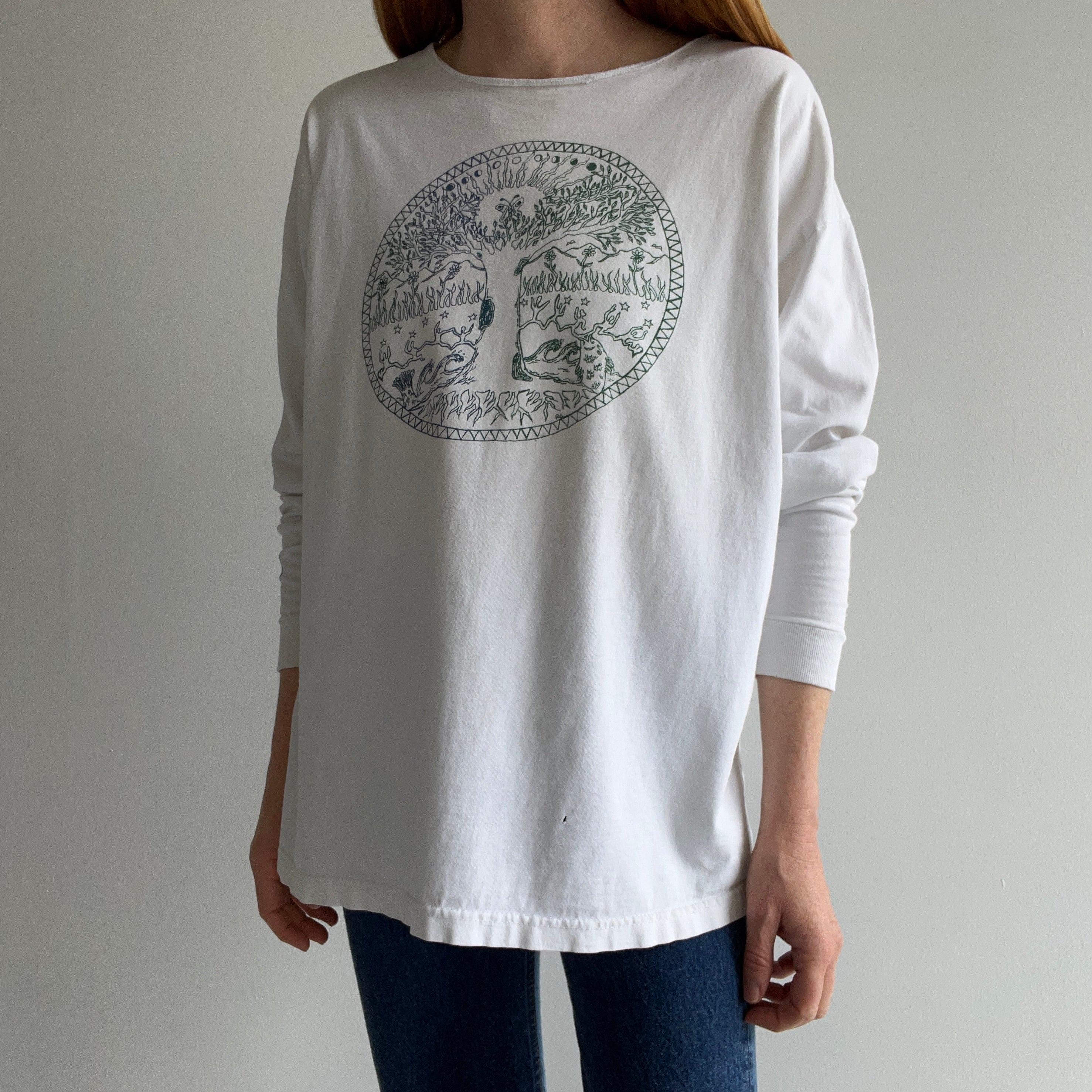 1990s Really Cool Long Sleeve Washed Lightly Tattered Long Sleeve T-Shirt with A Backside