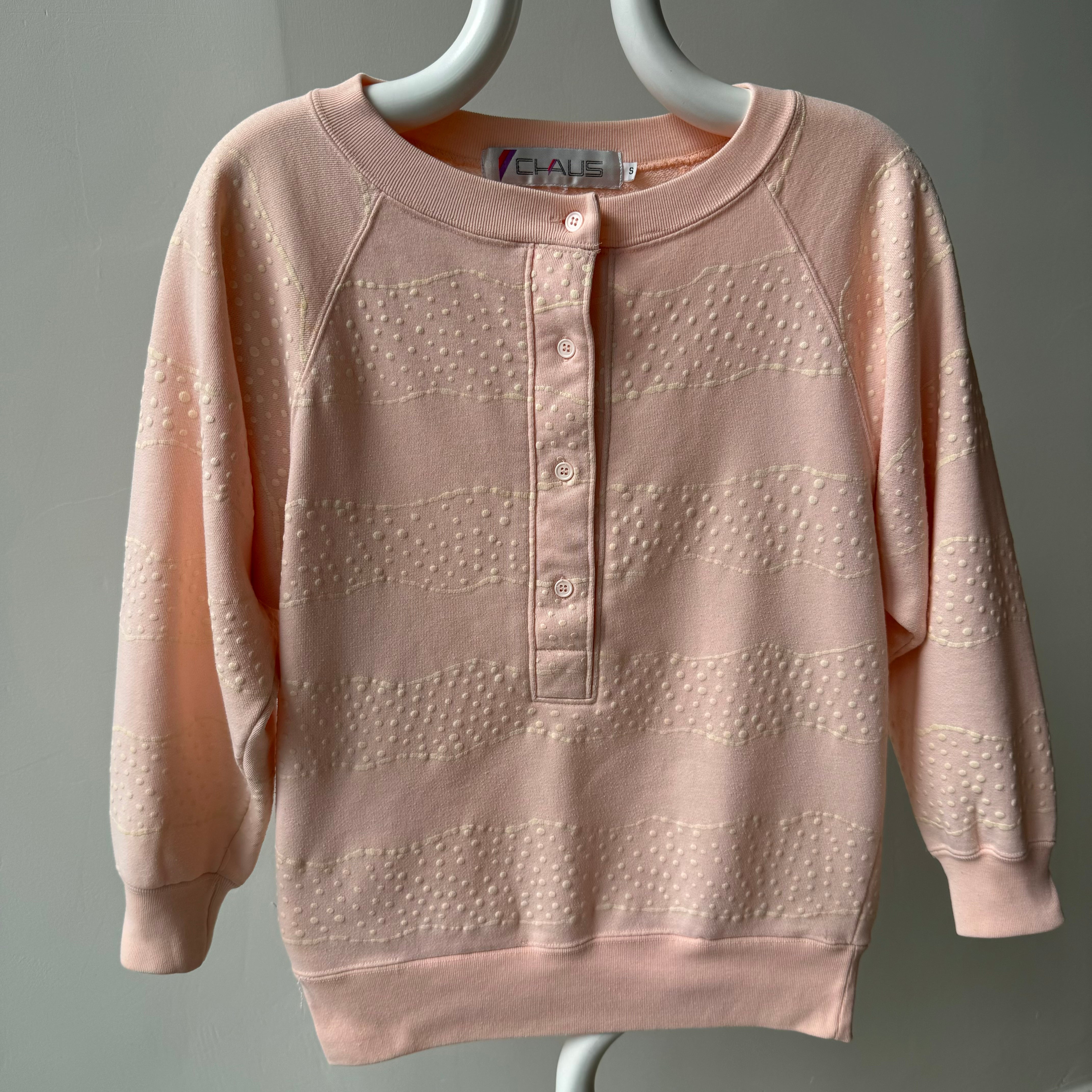 1980s Henley Sweatshirt in a Faded Peach - So very very Eighties