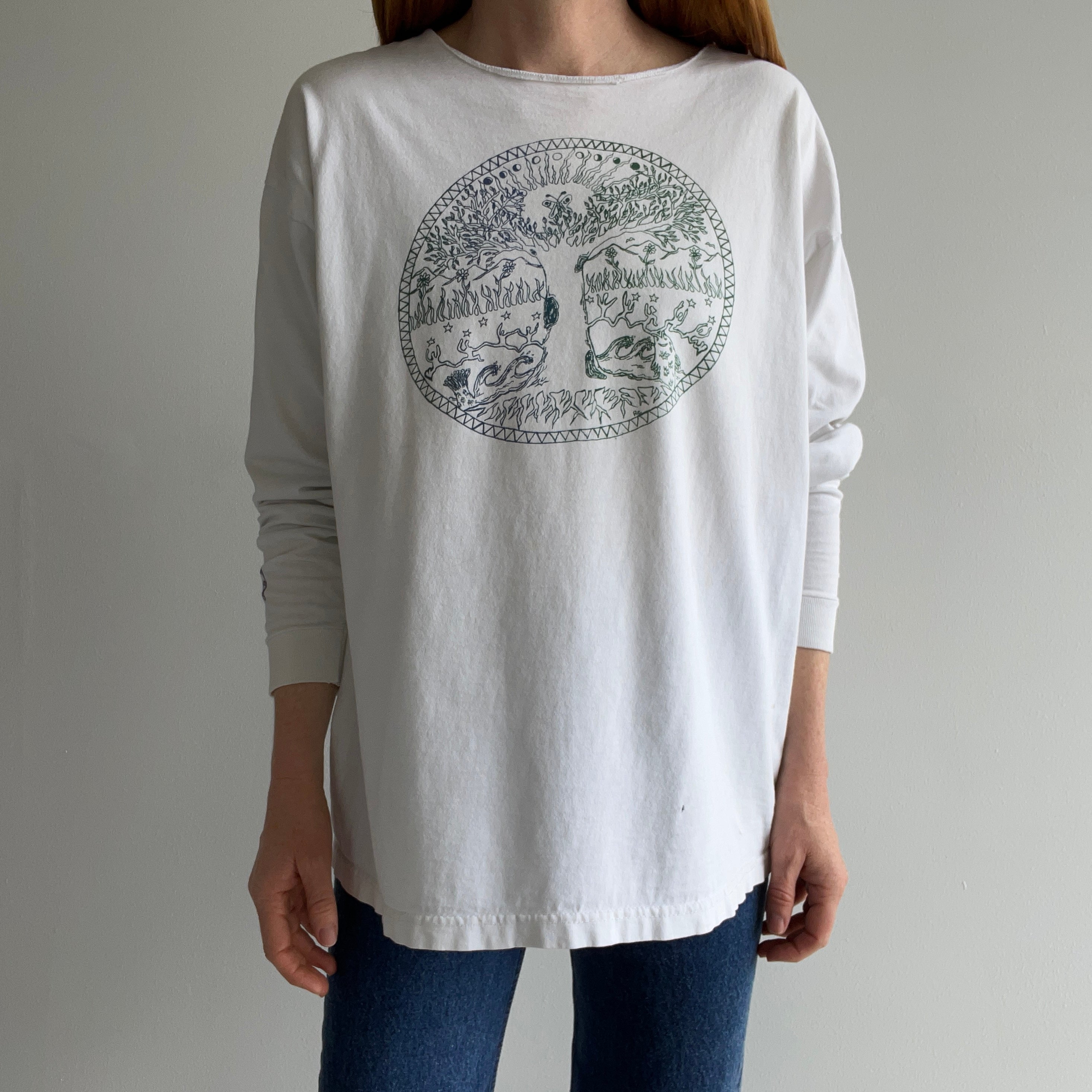 1990s Really Cool Long Sleeve Washed Lightly Tattered Long Sleeve T-Shirt with A Backside