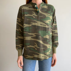 1980s Duofold Super soft camo Thermal Henley with Mismatching Buttons