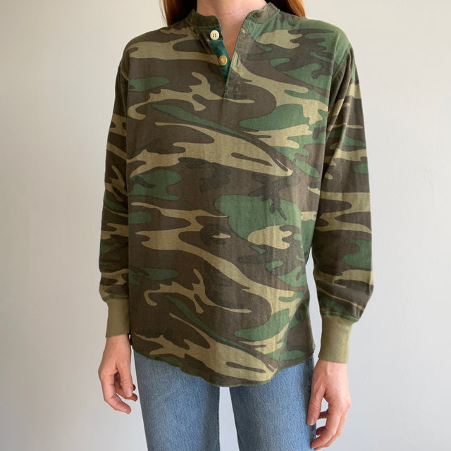 1980s Duofold Super soft camo Thermal Henley with Mismatching Buttons