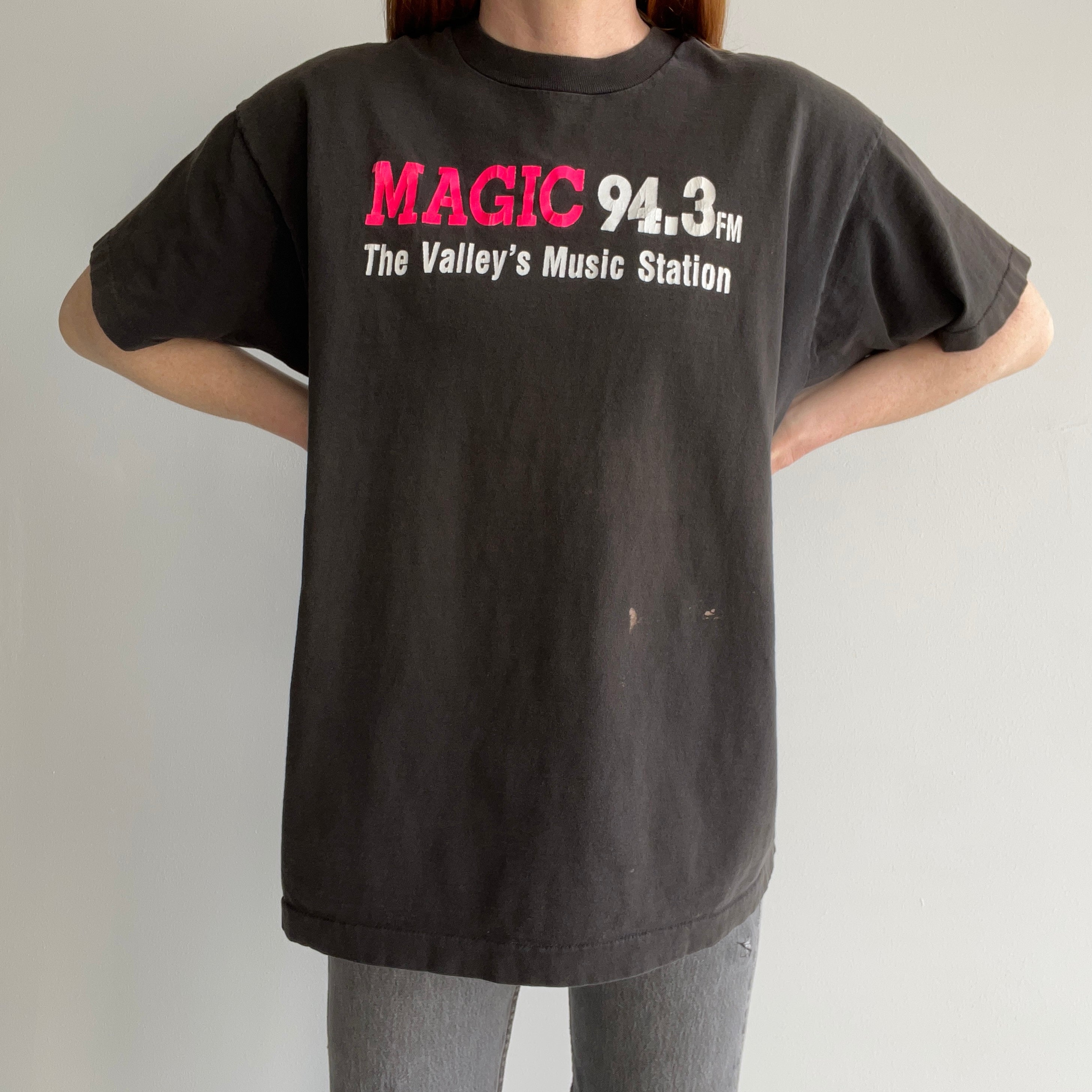 1990s Magic 94.3FM - The Valley's Music Station