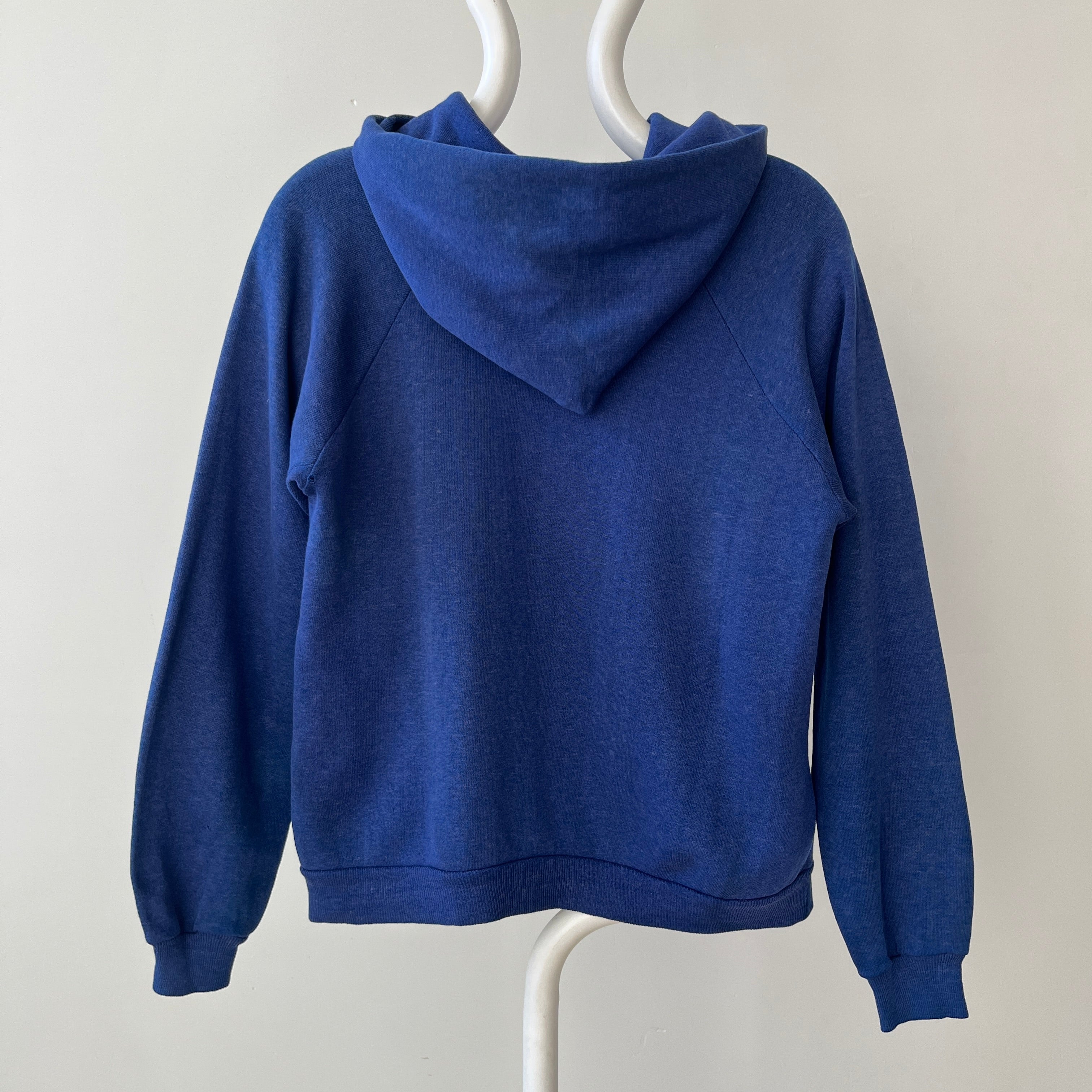 00s Heavy Weight Blank Black Sweatshirt par FOTL - Structuré