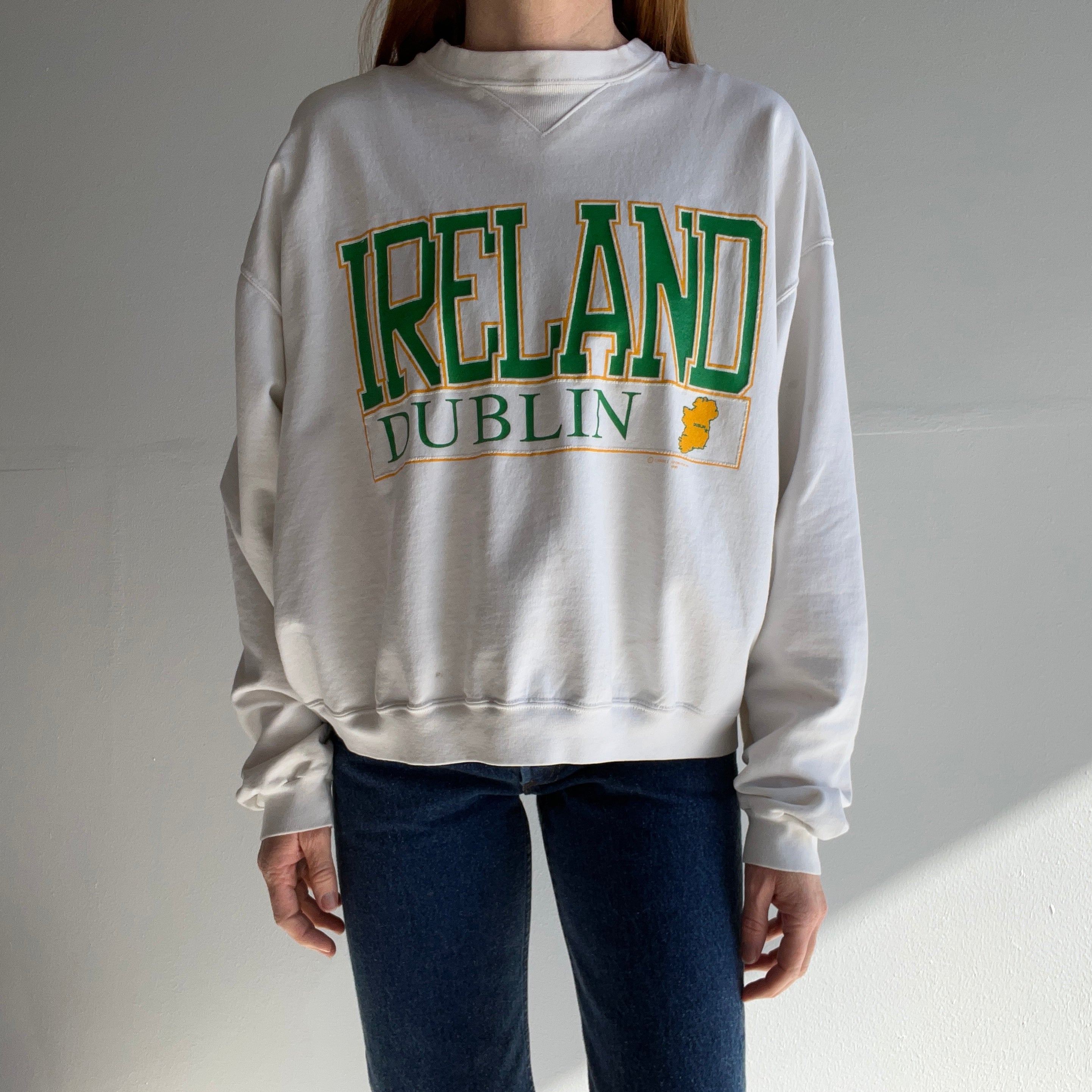 1990 Ireland Sweatshirt Red Vintage Co