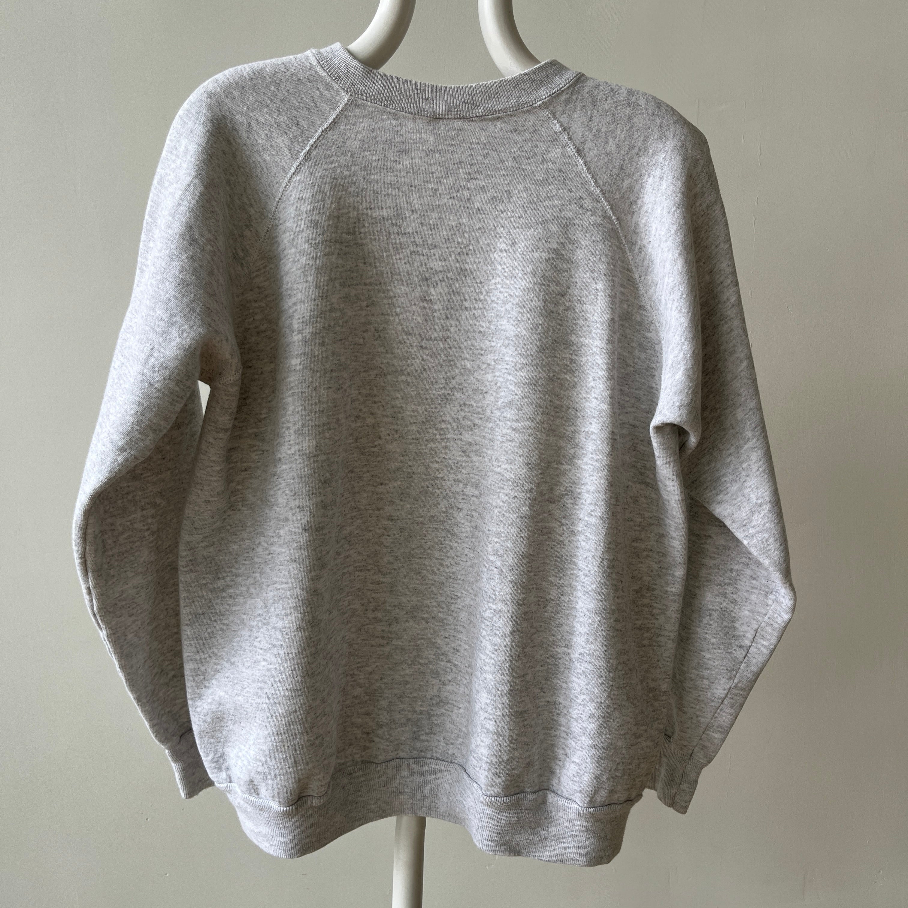 00s Heavy Weight Blank Black Sweatshirt par FOTL - Structuré