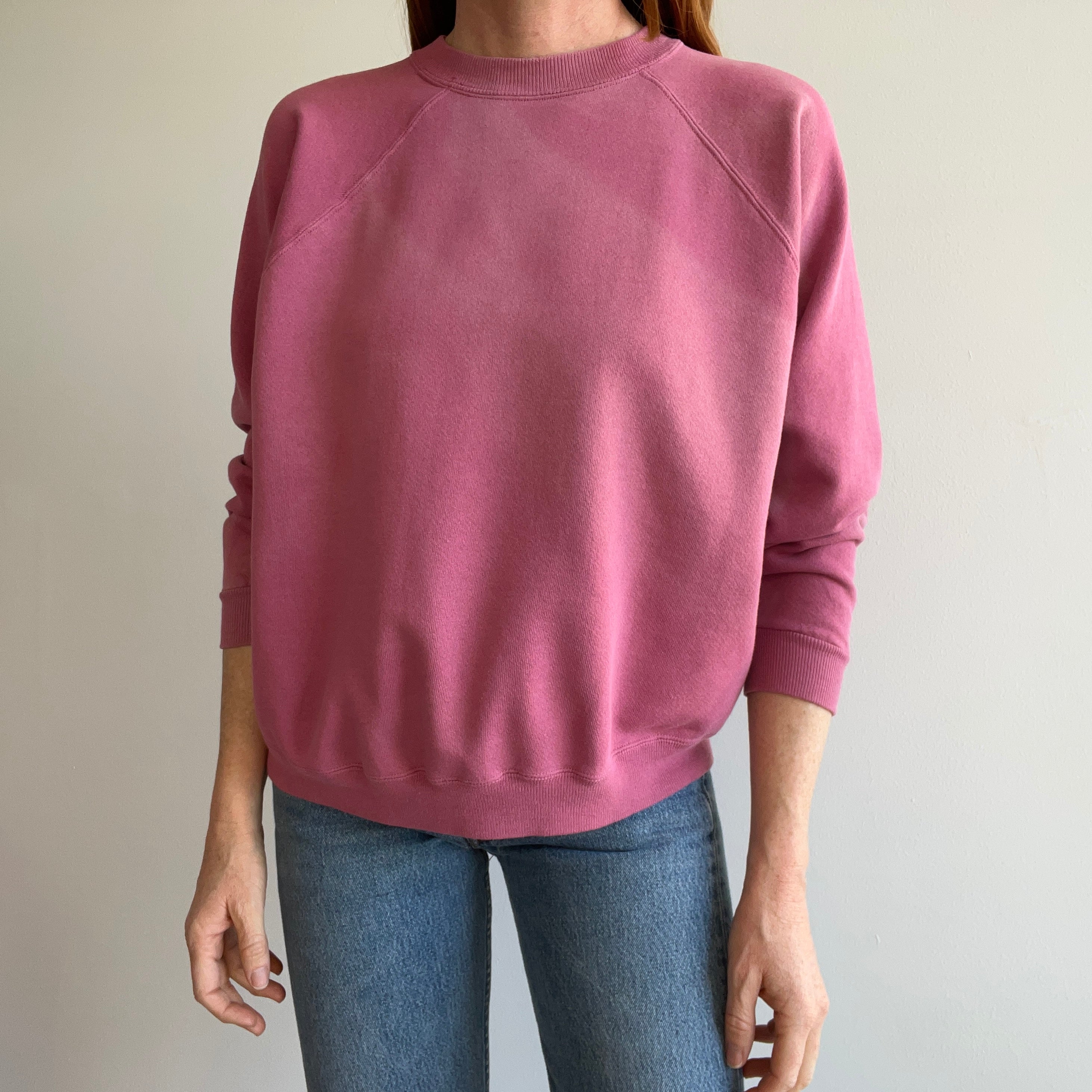 1980s Sun Faded Dusty Rose Blank Raglan Sweatshirt by Hanes Her Way HHW