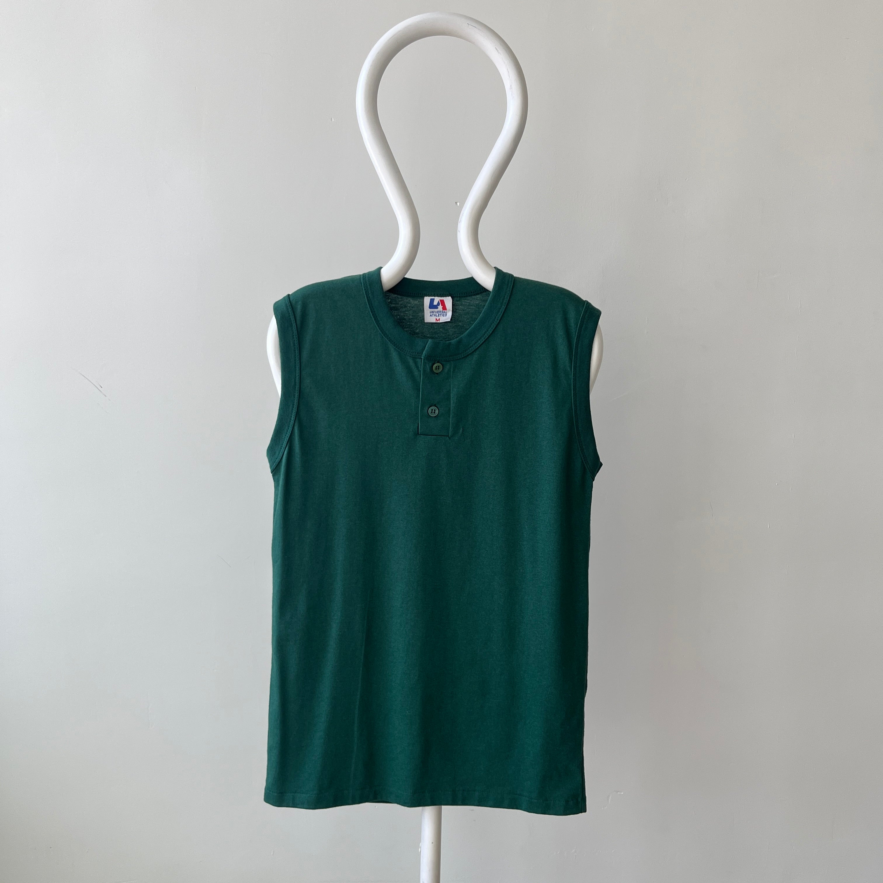 T-shirt teinté de peinture noire vierge des années 00