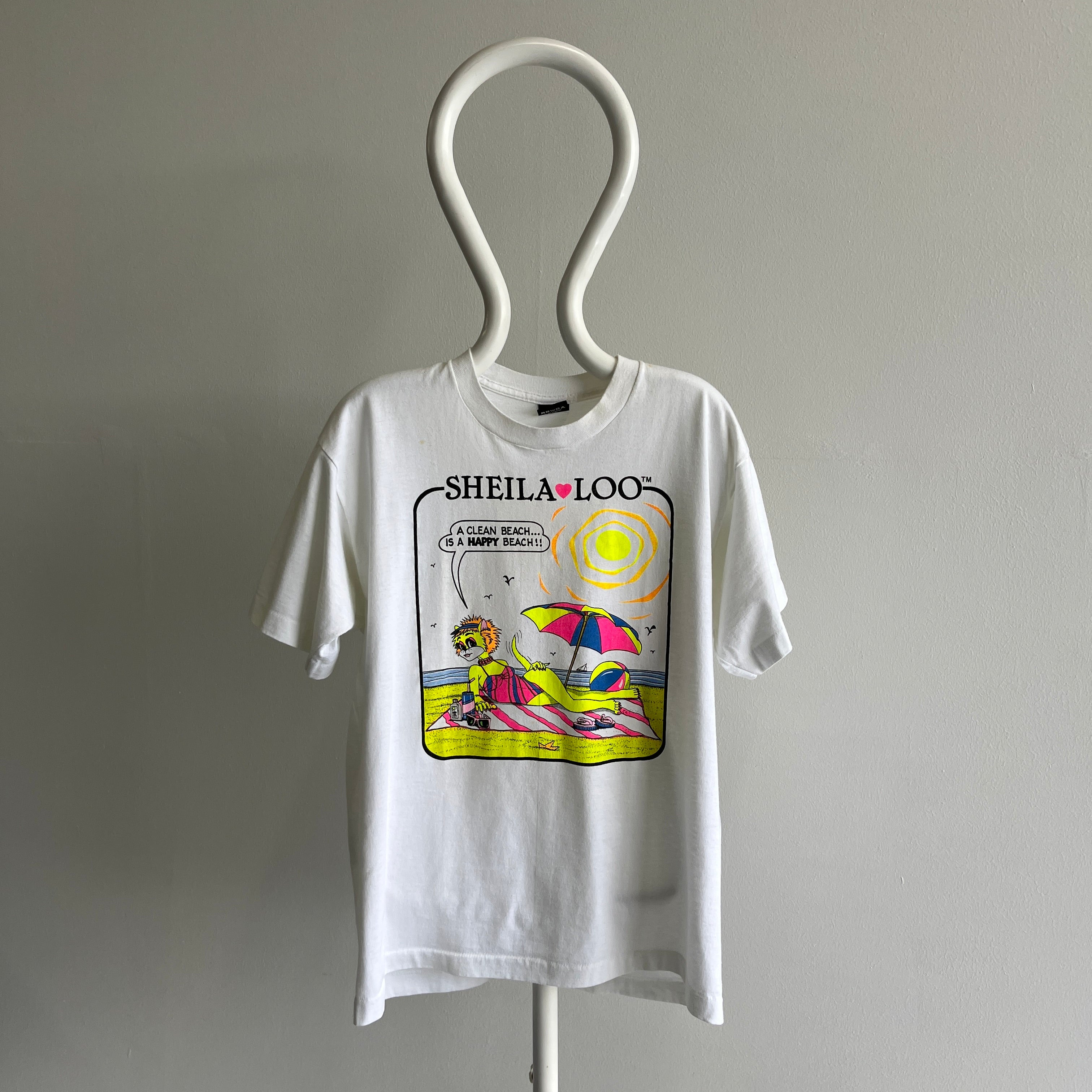 1980s Sheila Loo -  A Clean Beach Is A Happy Beach T-Shirt