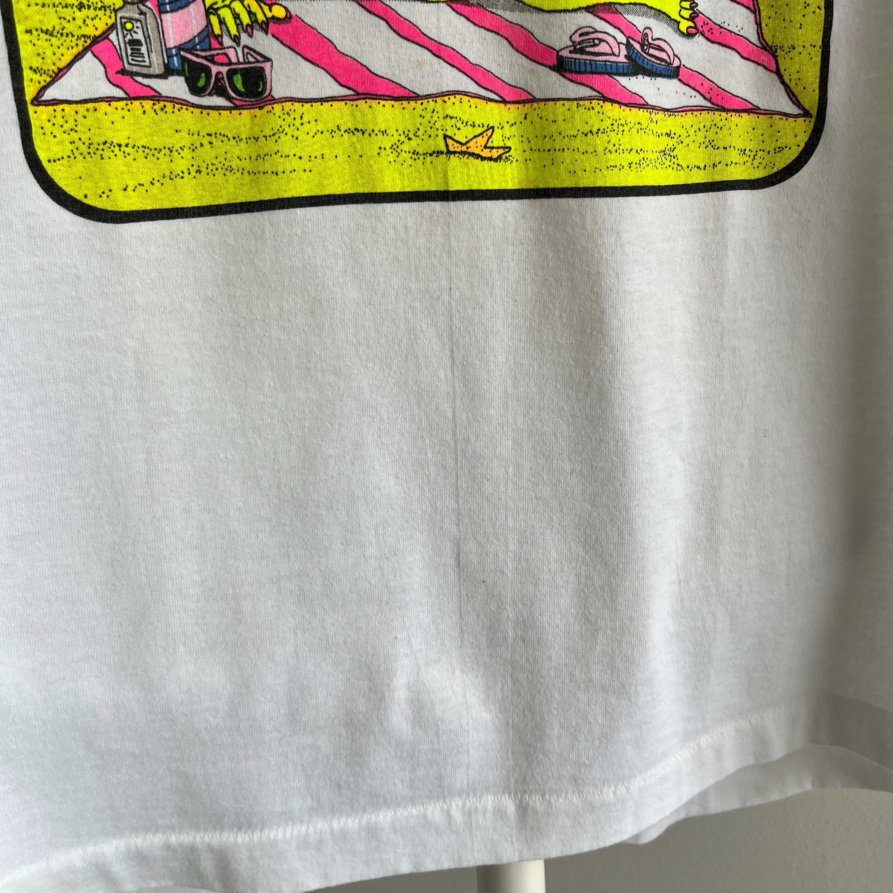 1980s Sheila Loo -  A Clean Beach Is A Happy Beach T-Shirt