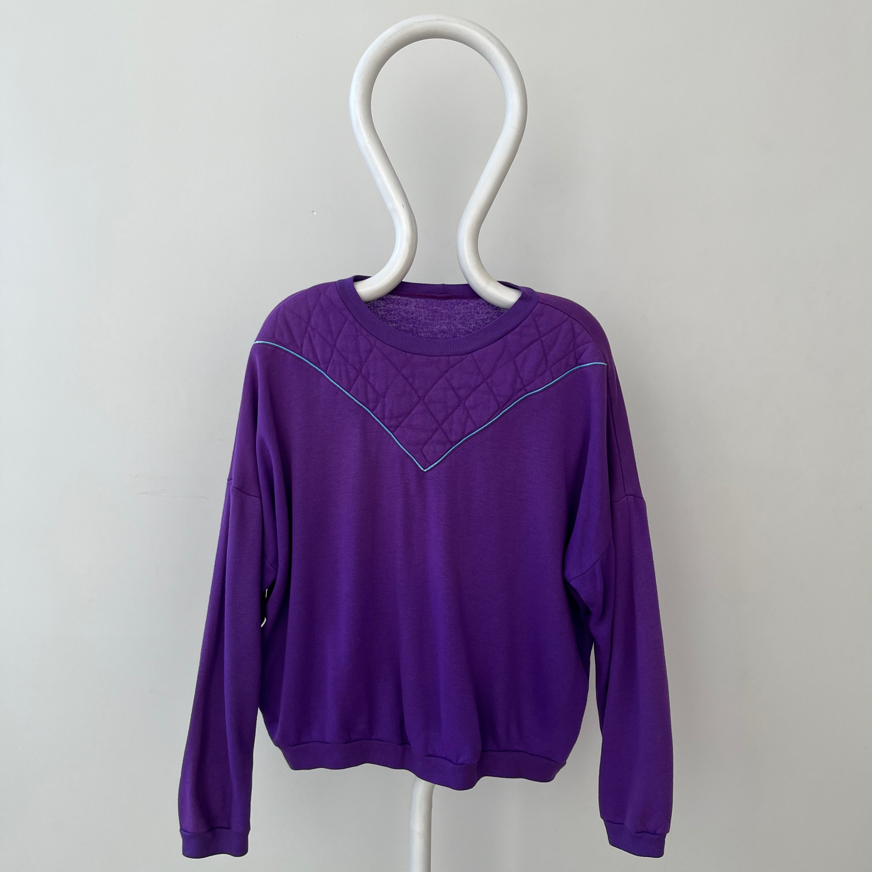 Brouillon de sweat-shirt vierge