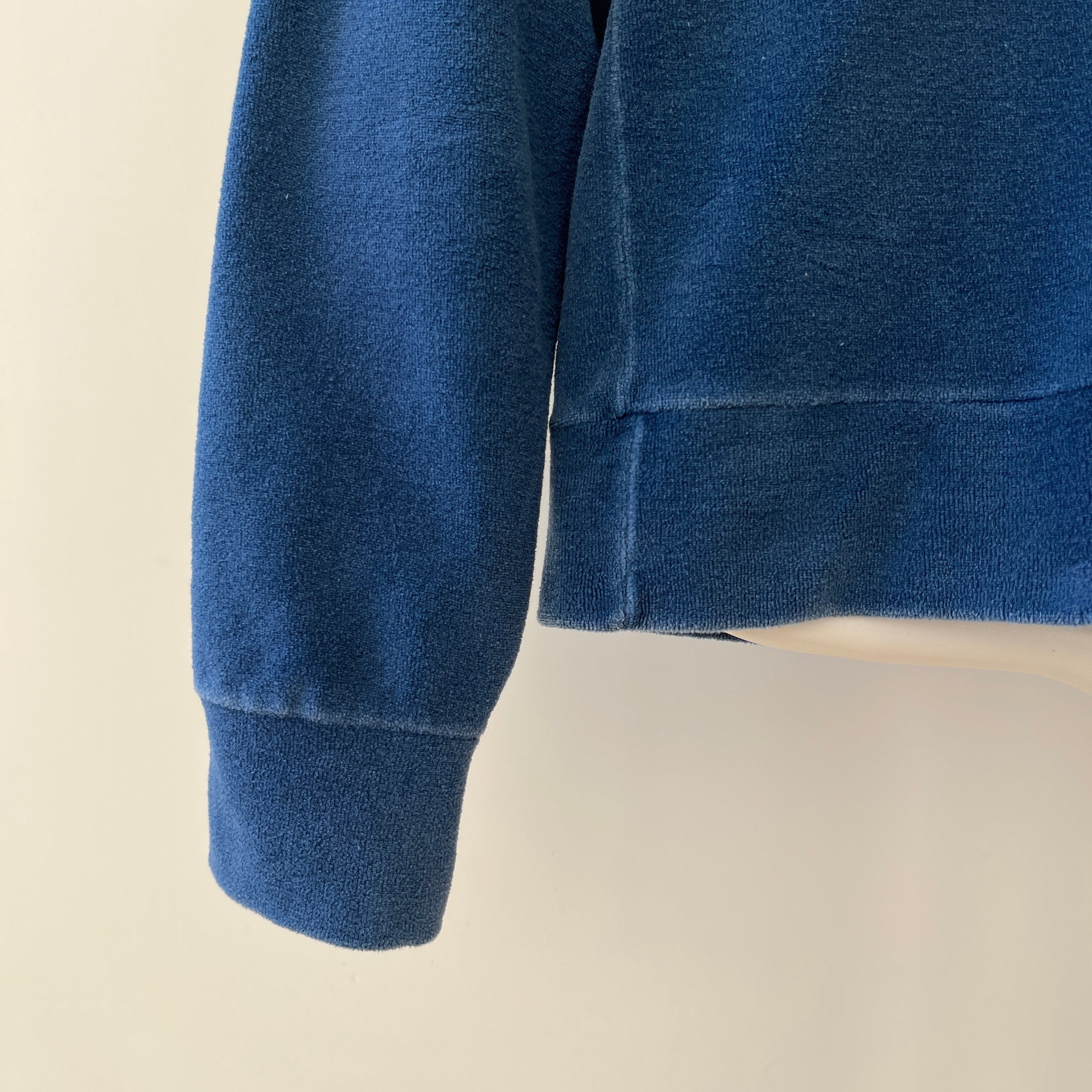 Brouillon de sweat-shirt vierge