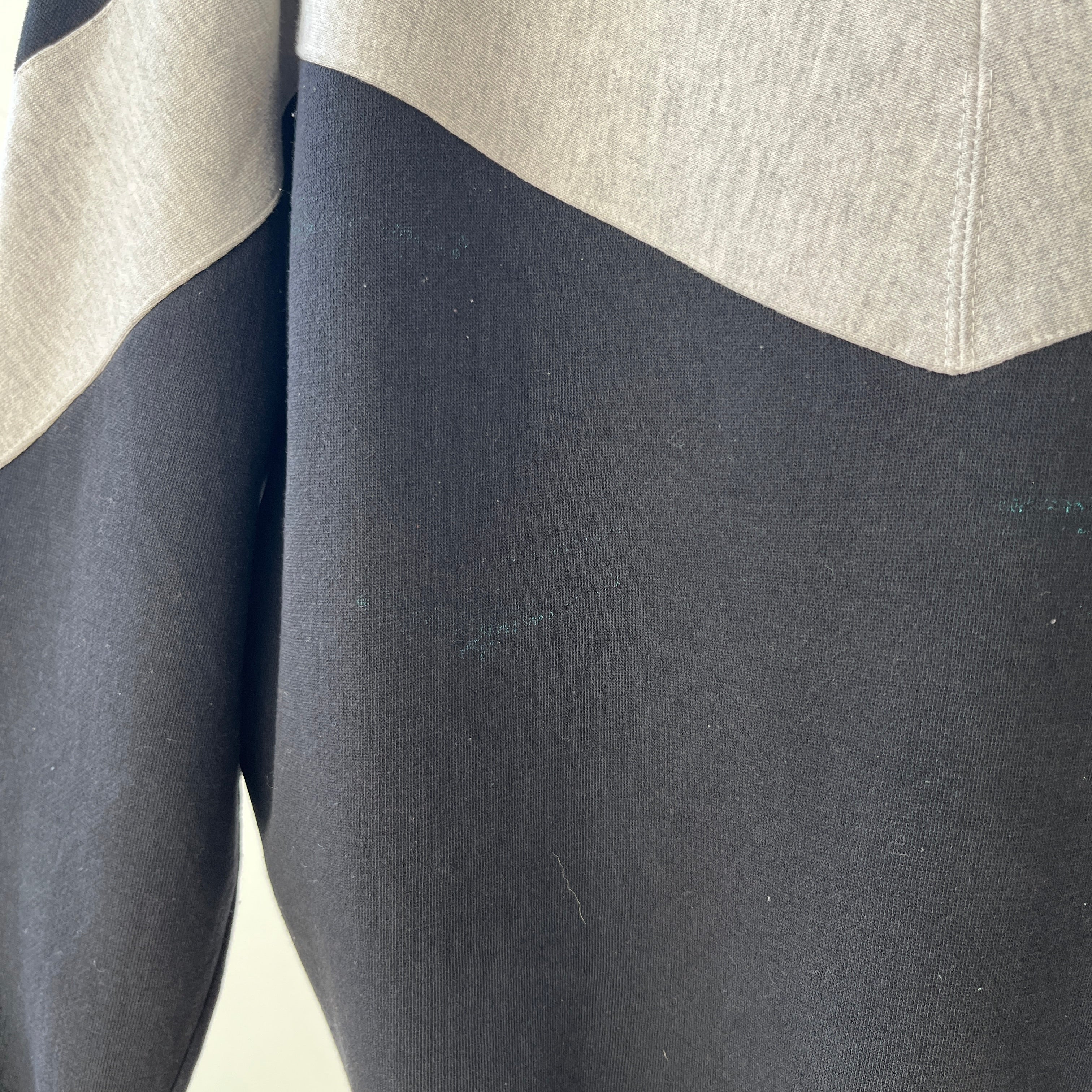 Brouillon de sweat-shirt vierge