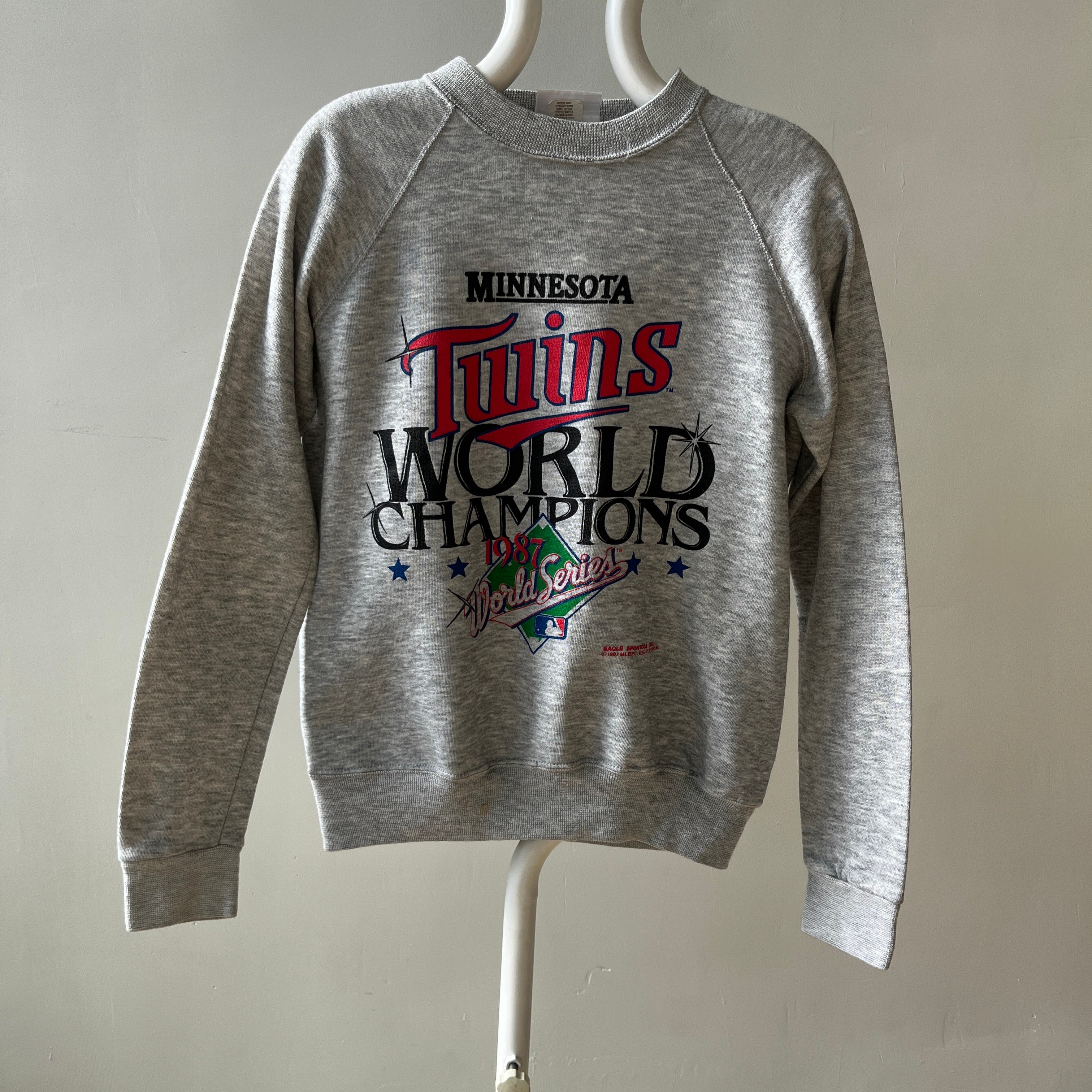 1987 Grey Minnesota Twins Raglan Sweatshirt - !!!