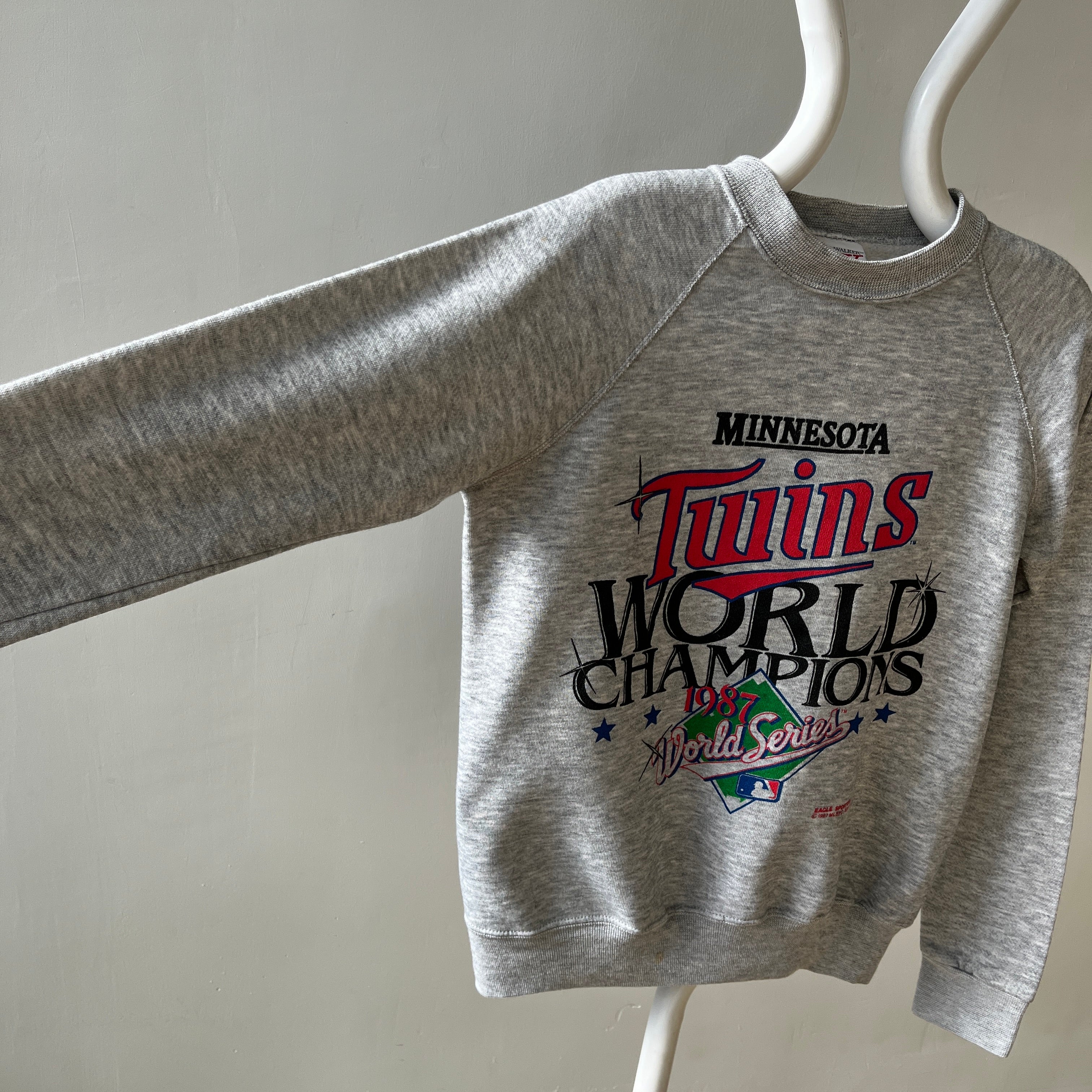 1987 Grey Minnesota Twins Raglan Sweatshirt - !!!