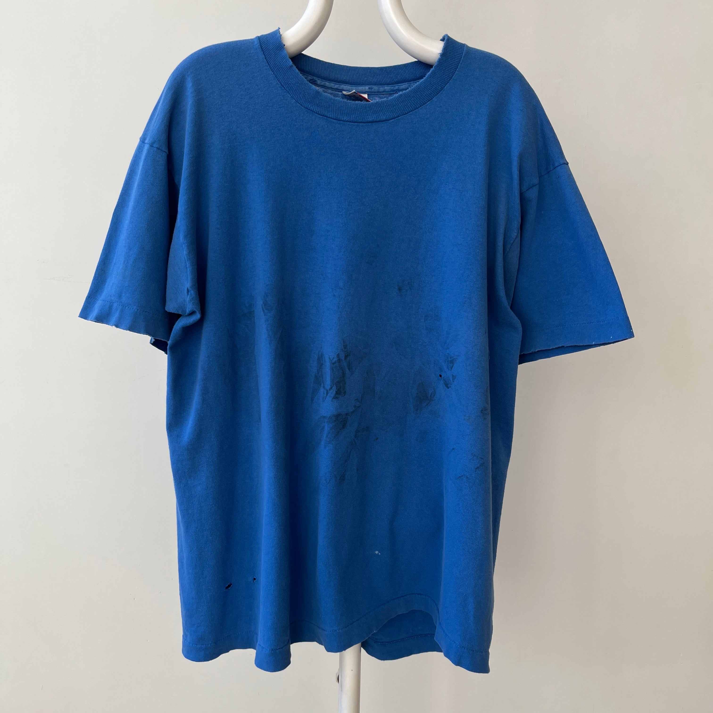 1980s/90s Thrashed Blank Blue Fruit Of The Loom T Shirt