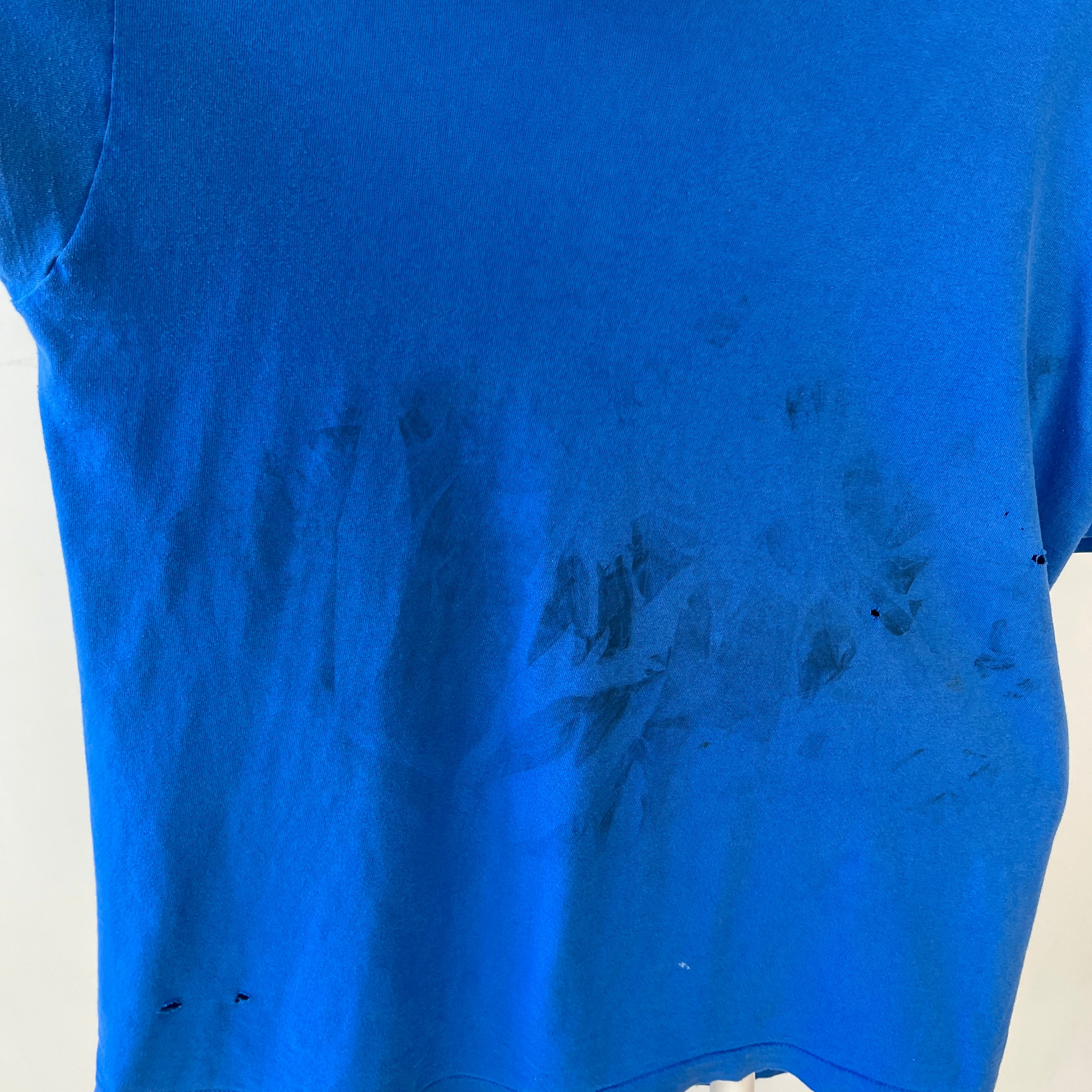 1980s/90s Thrashed Blank Blue Fruit Of The Loom T Shirt