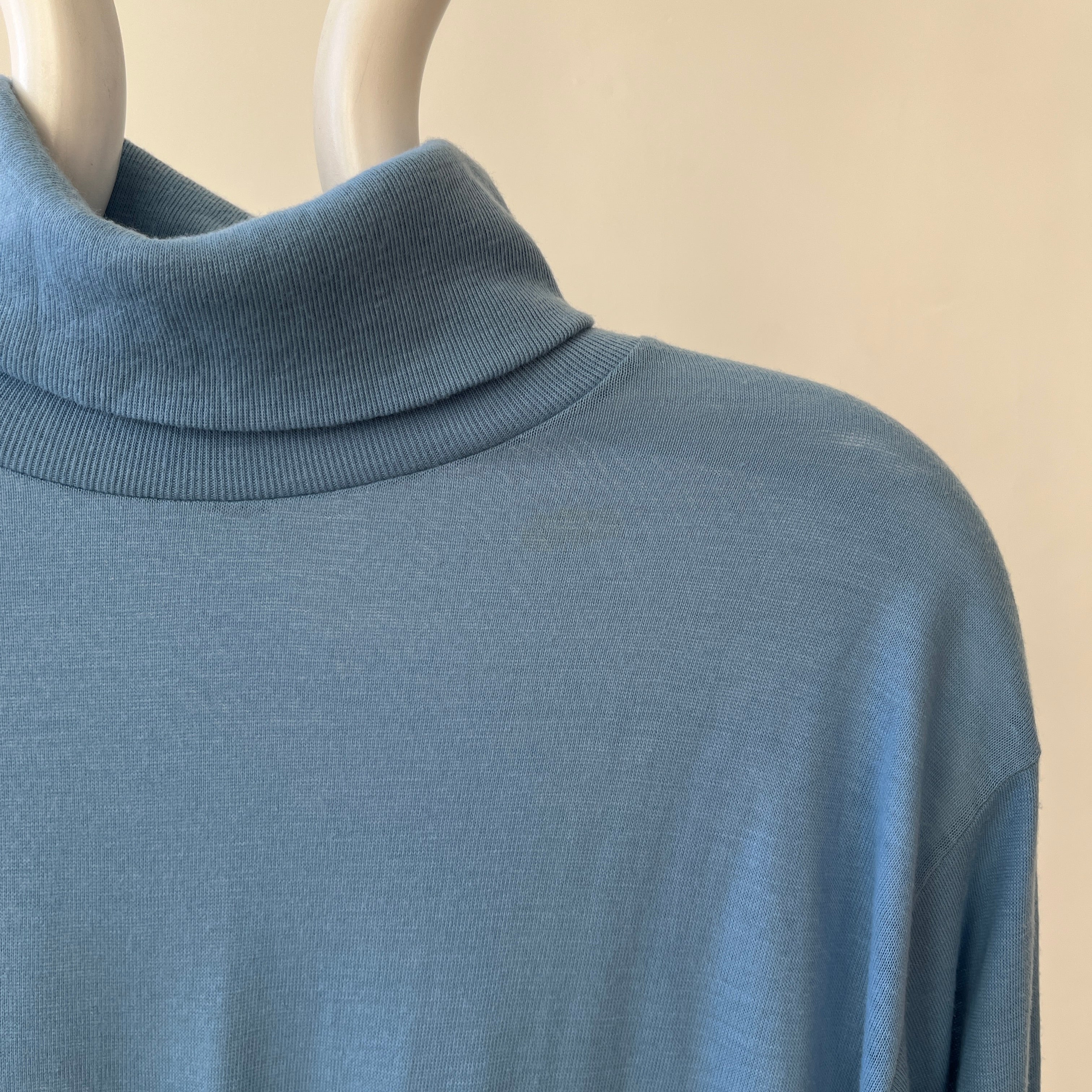 1980s Blank Baby Blue Turtle Neck Long Sleeve T Shirt