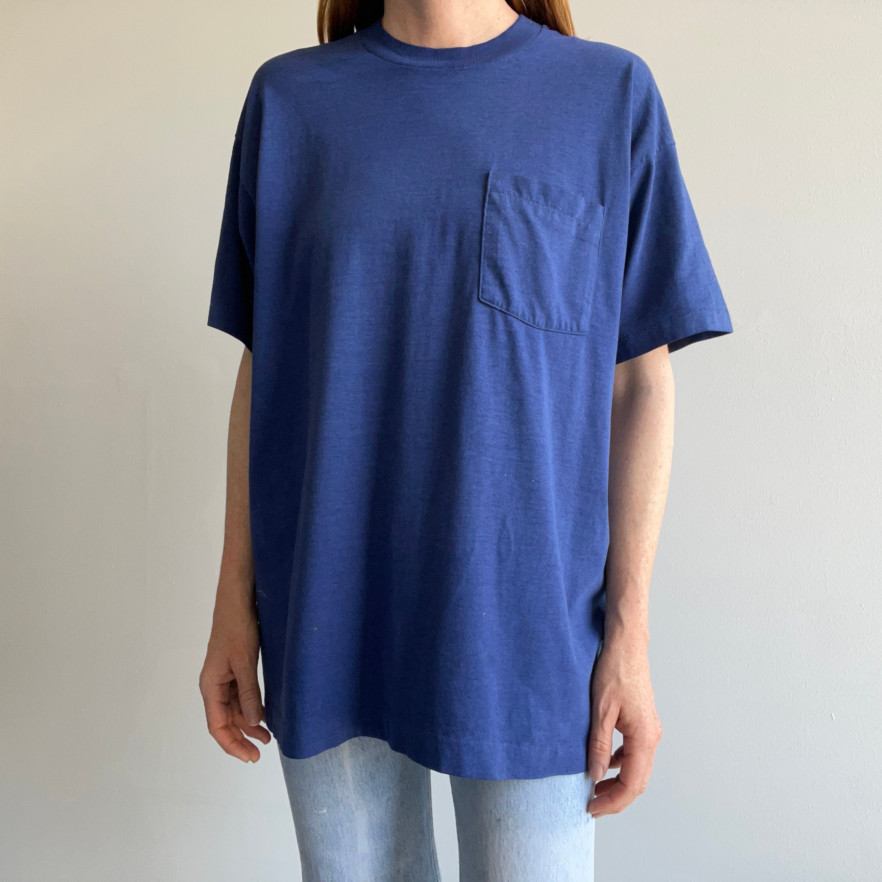 1980s Silky Soft Thinned Out Selvedge Pocket Navy T-Shirt - Swoon